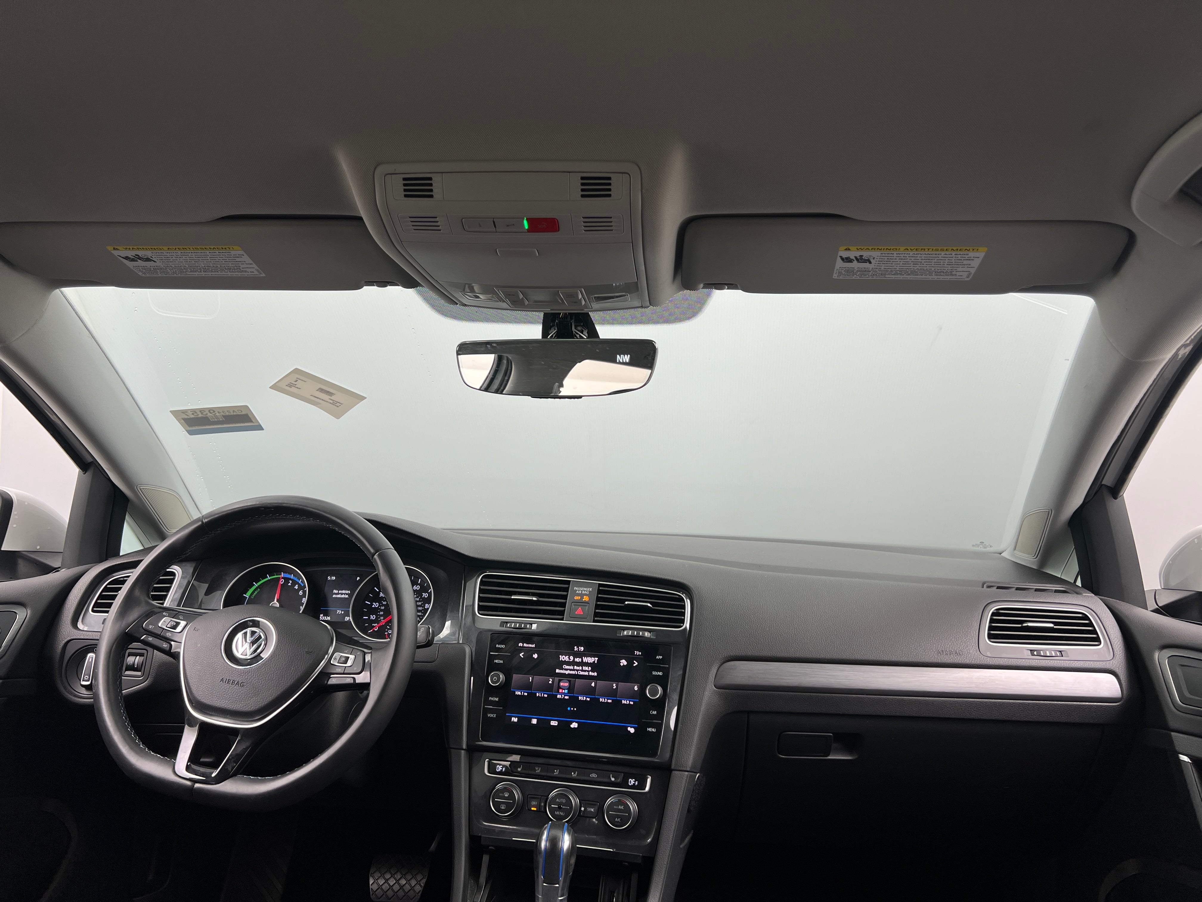 2019 Volkswagen e-Golf SE 3