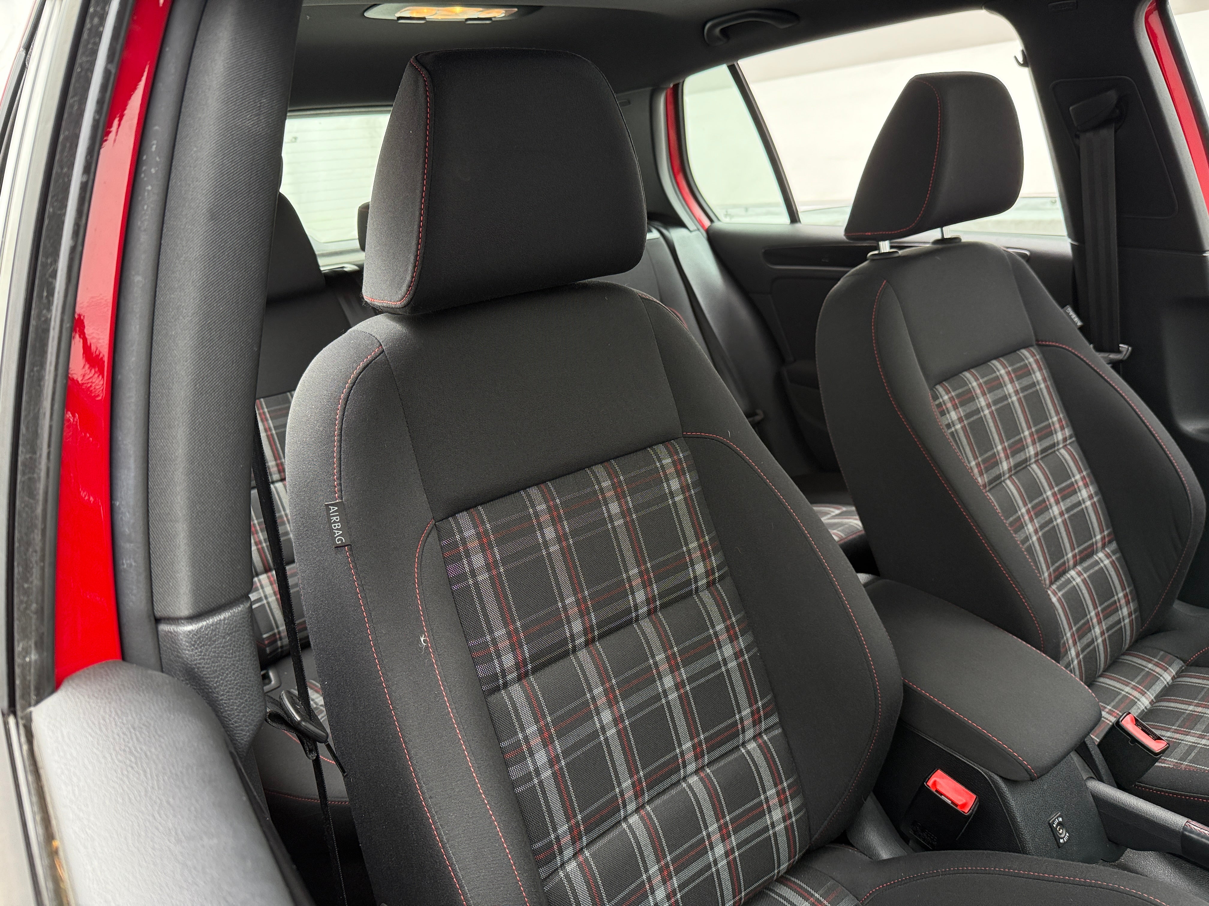 2013 Volkswagen Golf GTI 2