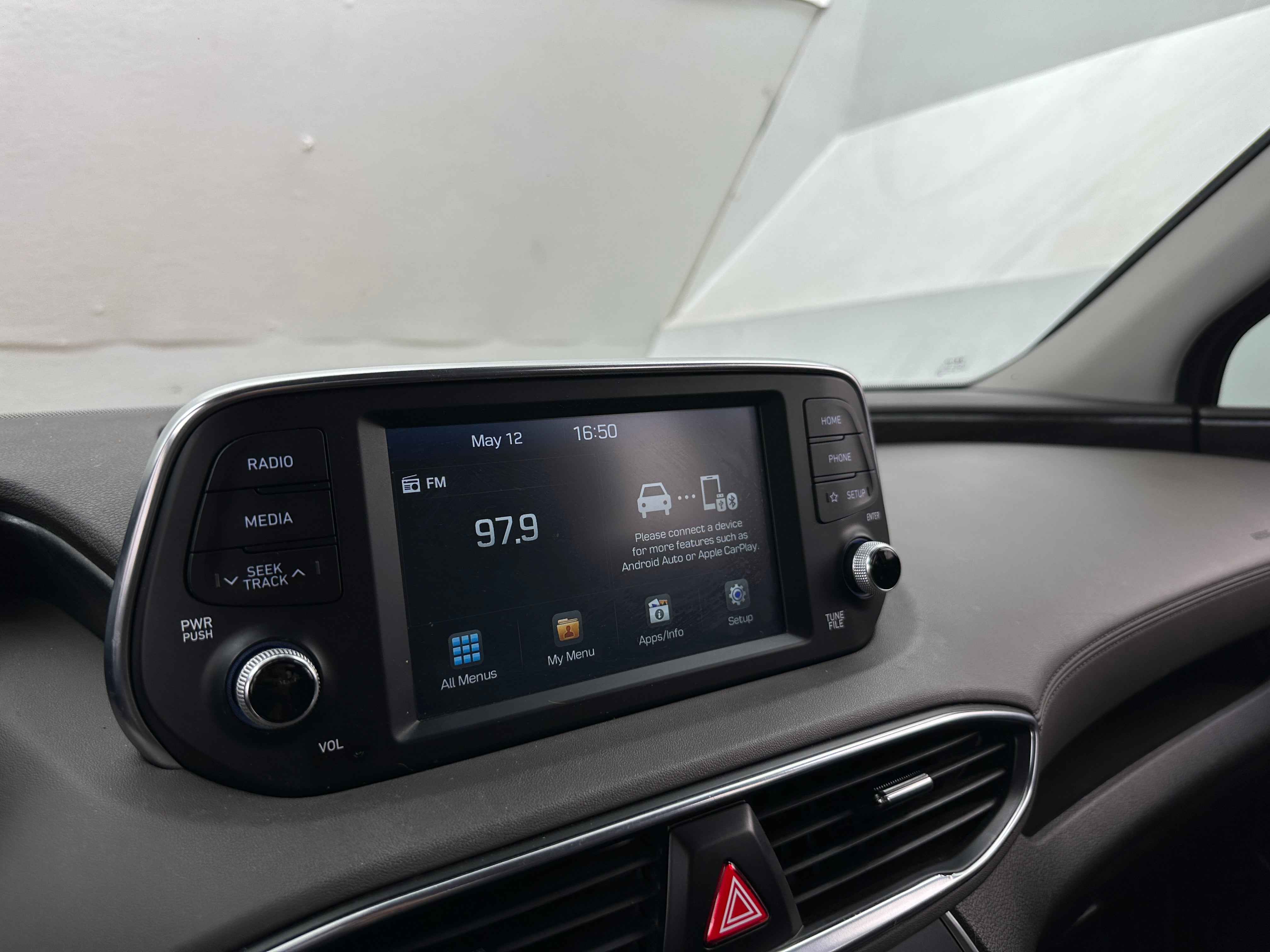 2019 Hyundai Santa Fe SE 4