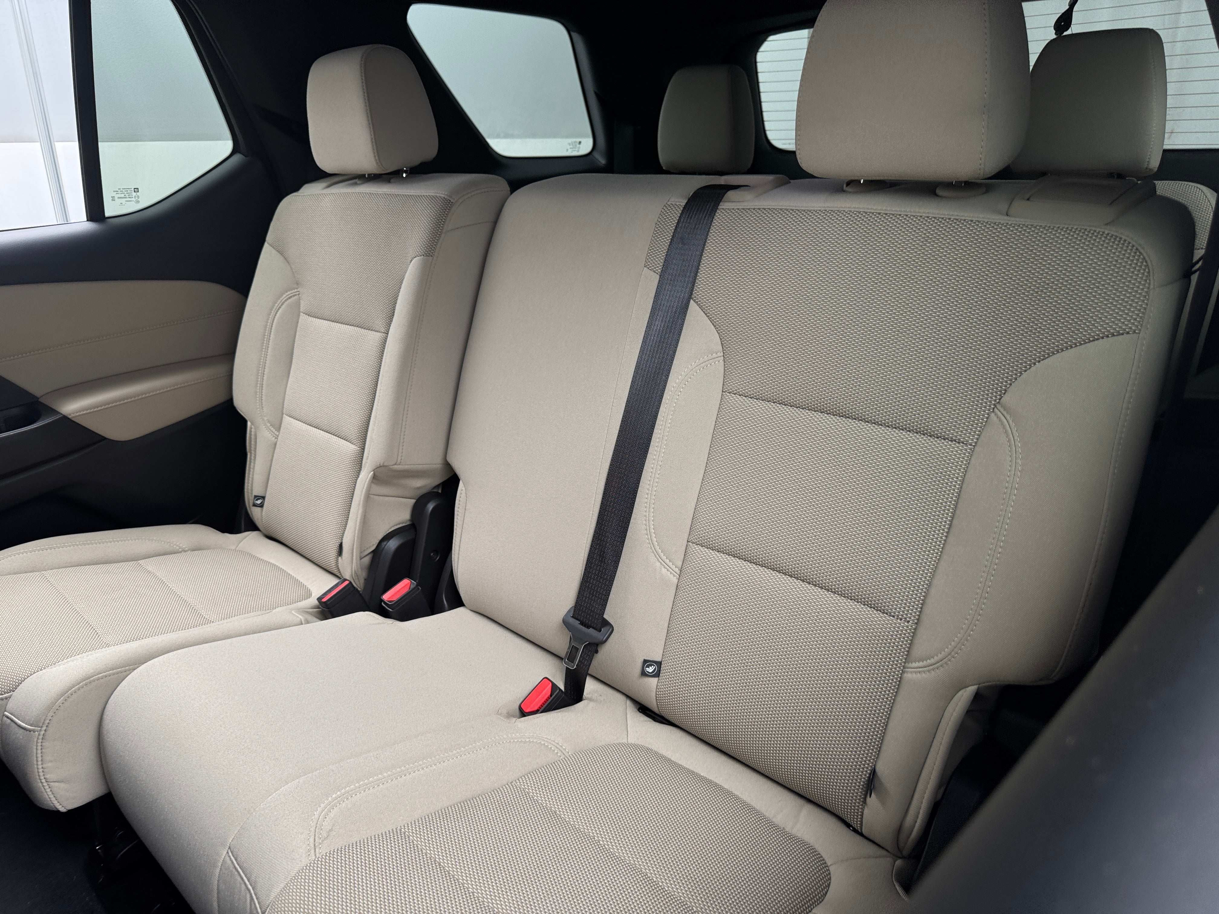 2023 Chevrolet Traverse LS 6