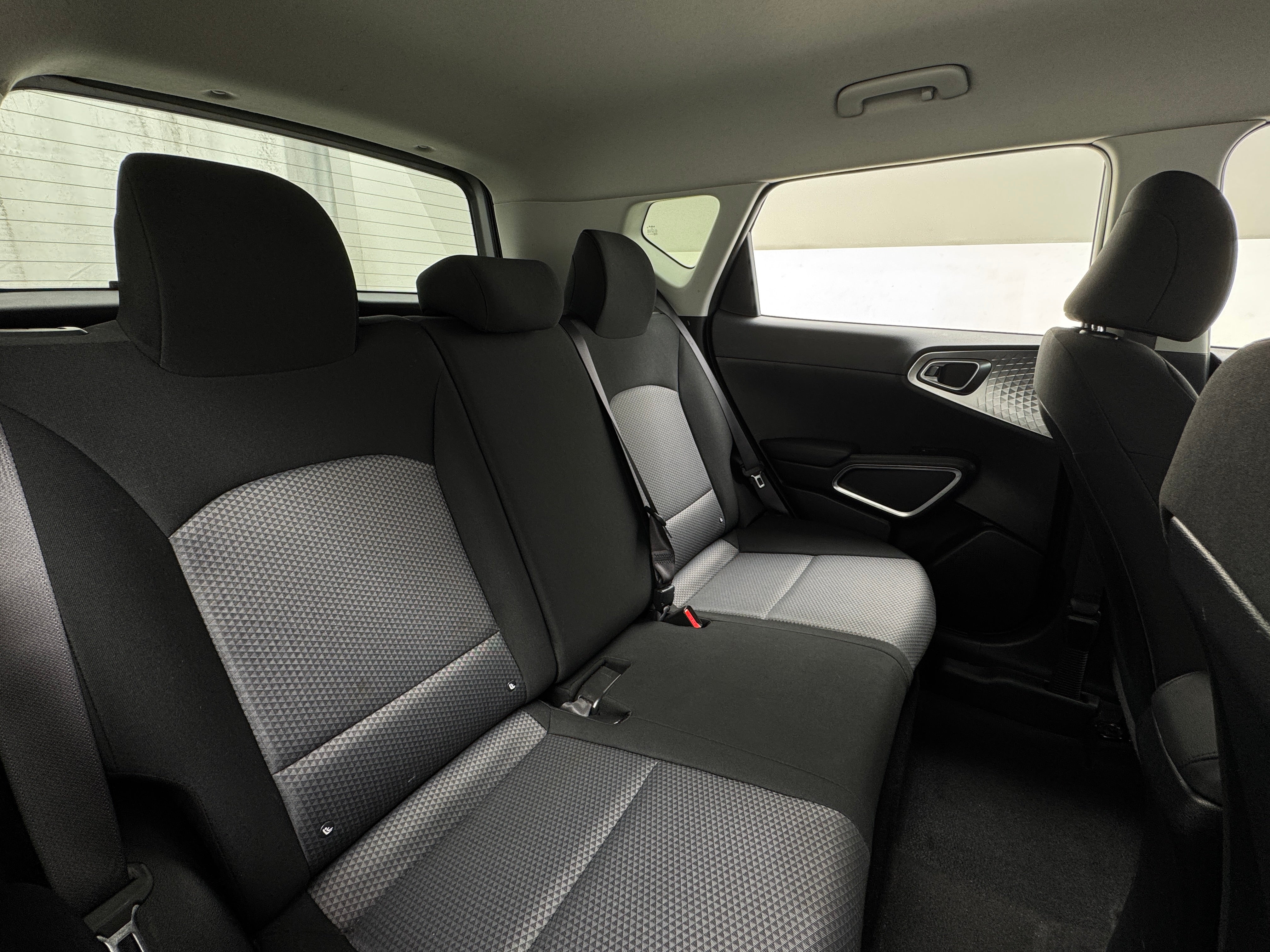 2023 Kia Soul LX 6