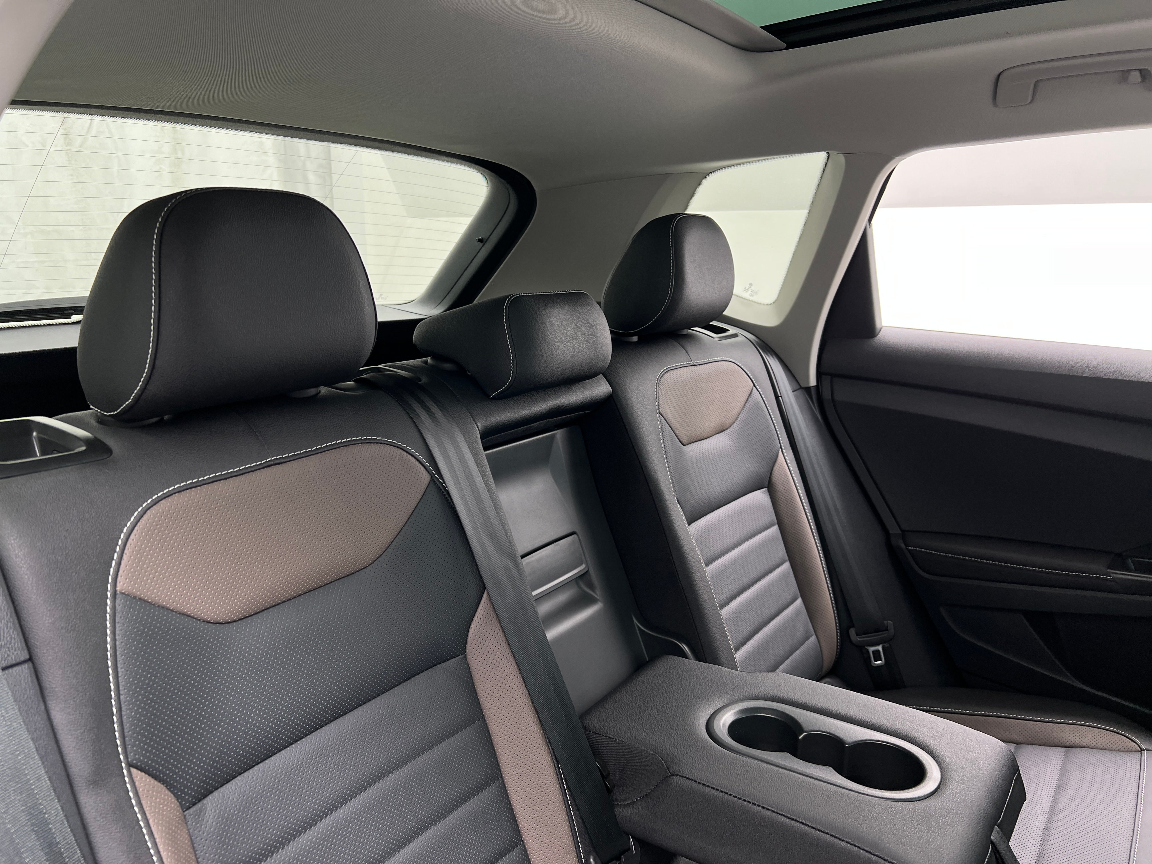 2024 Volkswagen Taos SEL 5