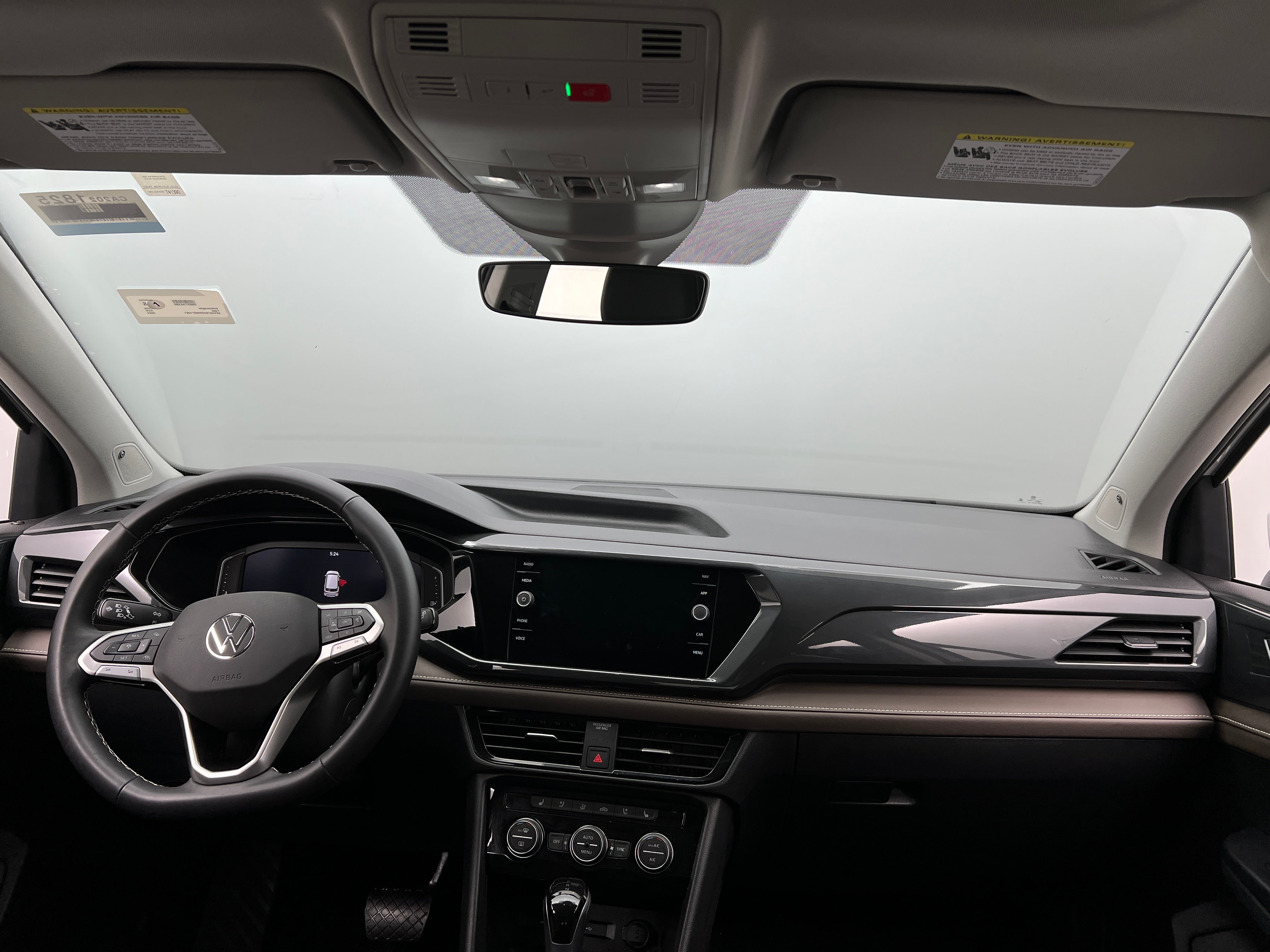 2024 Volkswagen Taos SEL 2