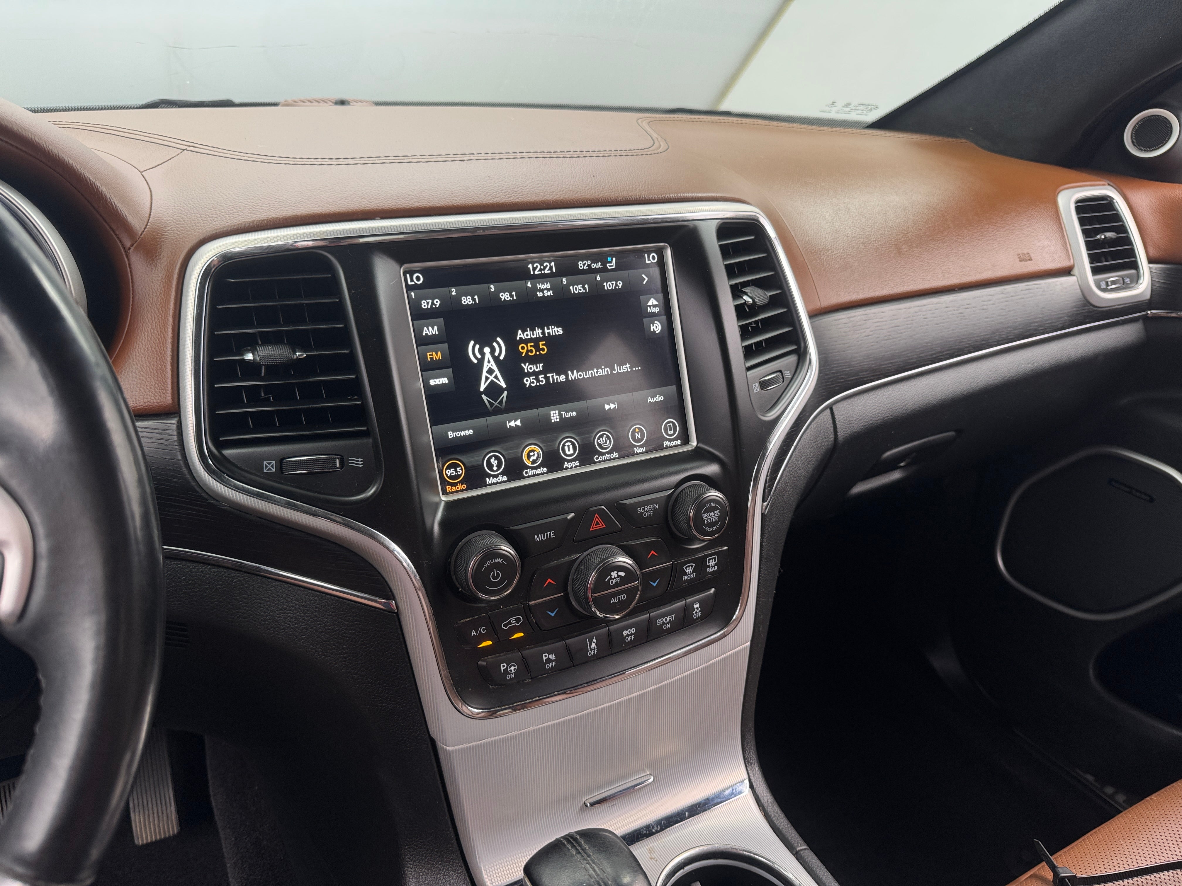2018 Jeep Grand Cherokee Summit 4
