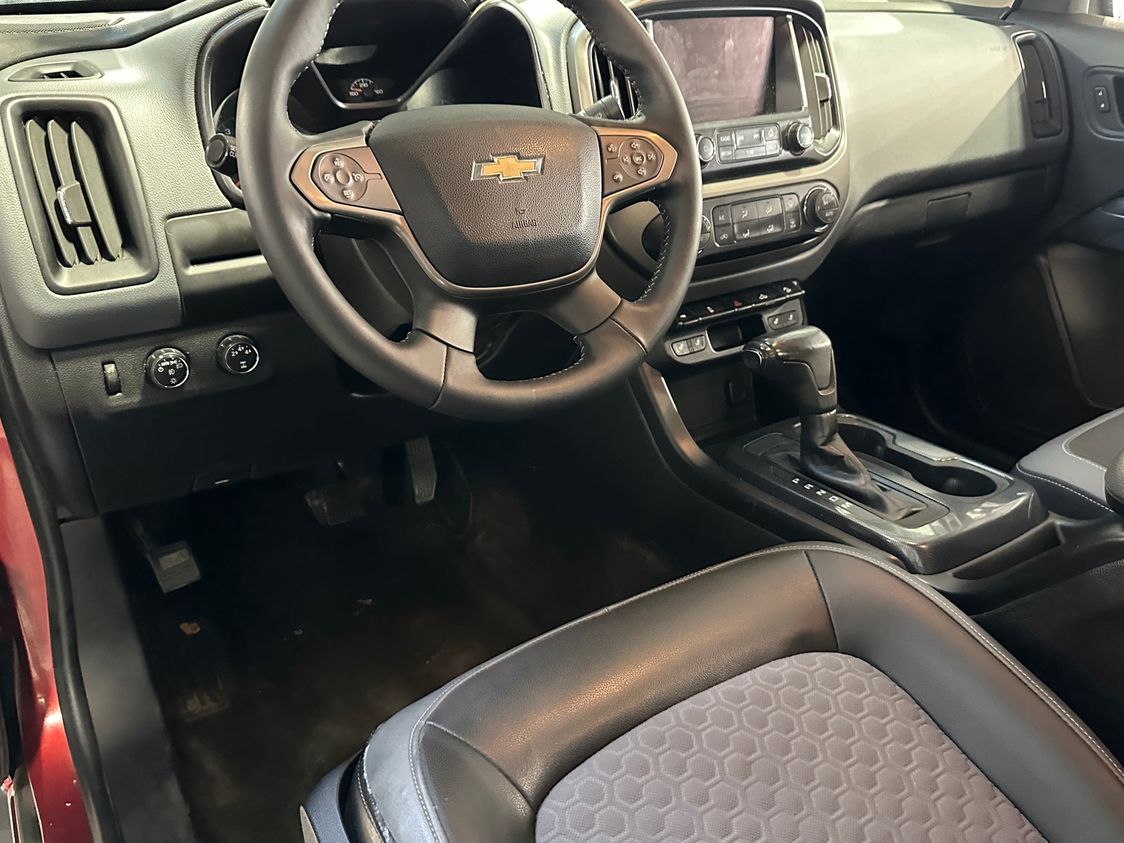 Thumbnail: 2015 Chevrolet Colorado - 2