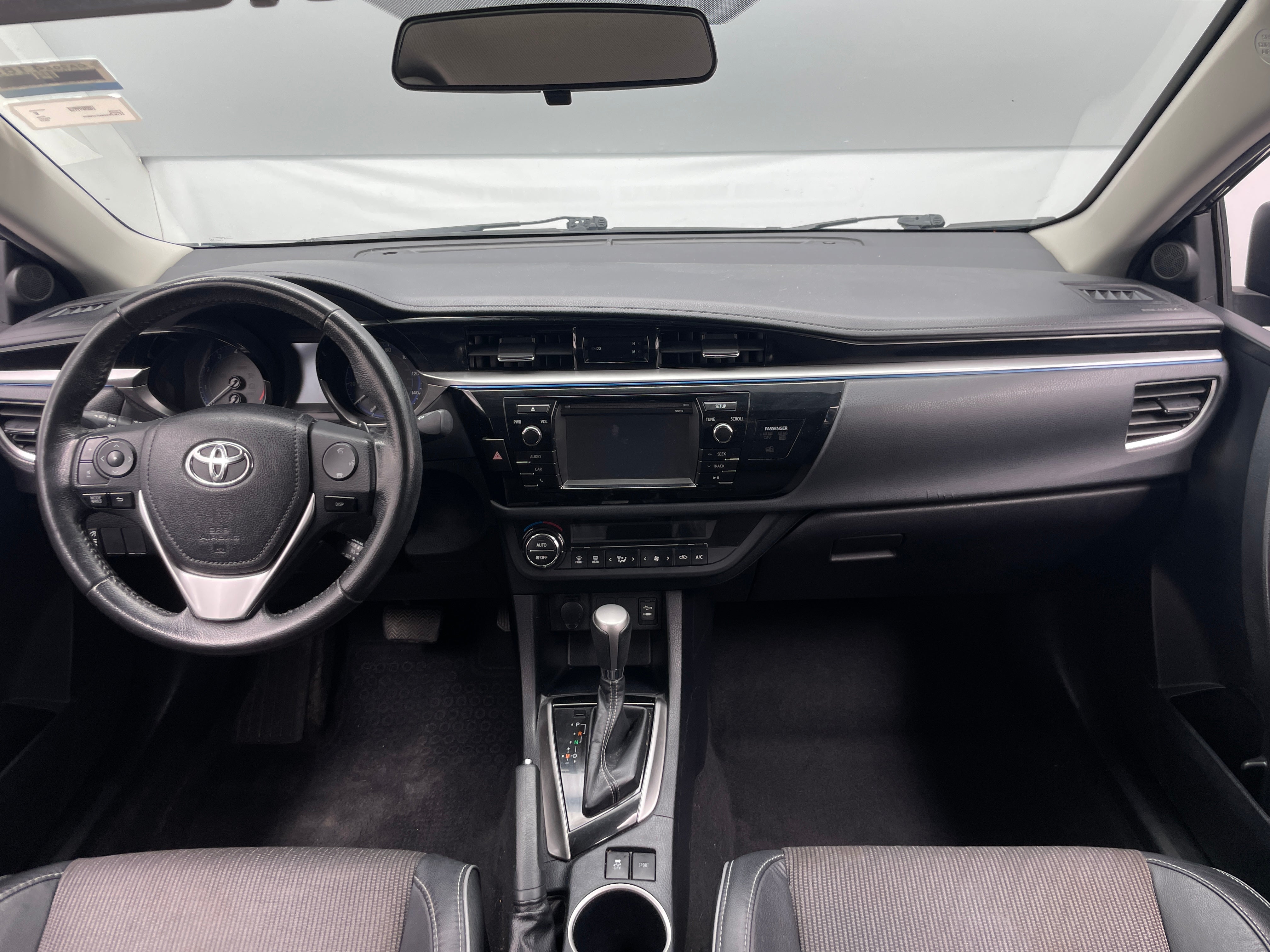 2014 Toyota Corolla S 3