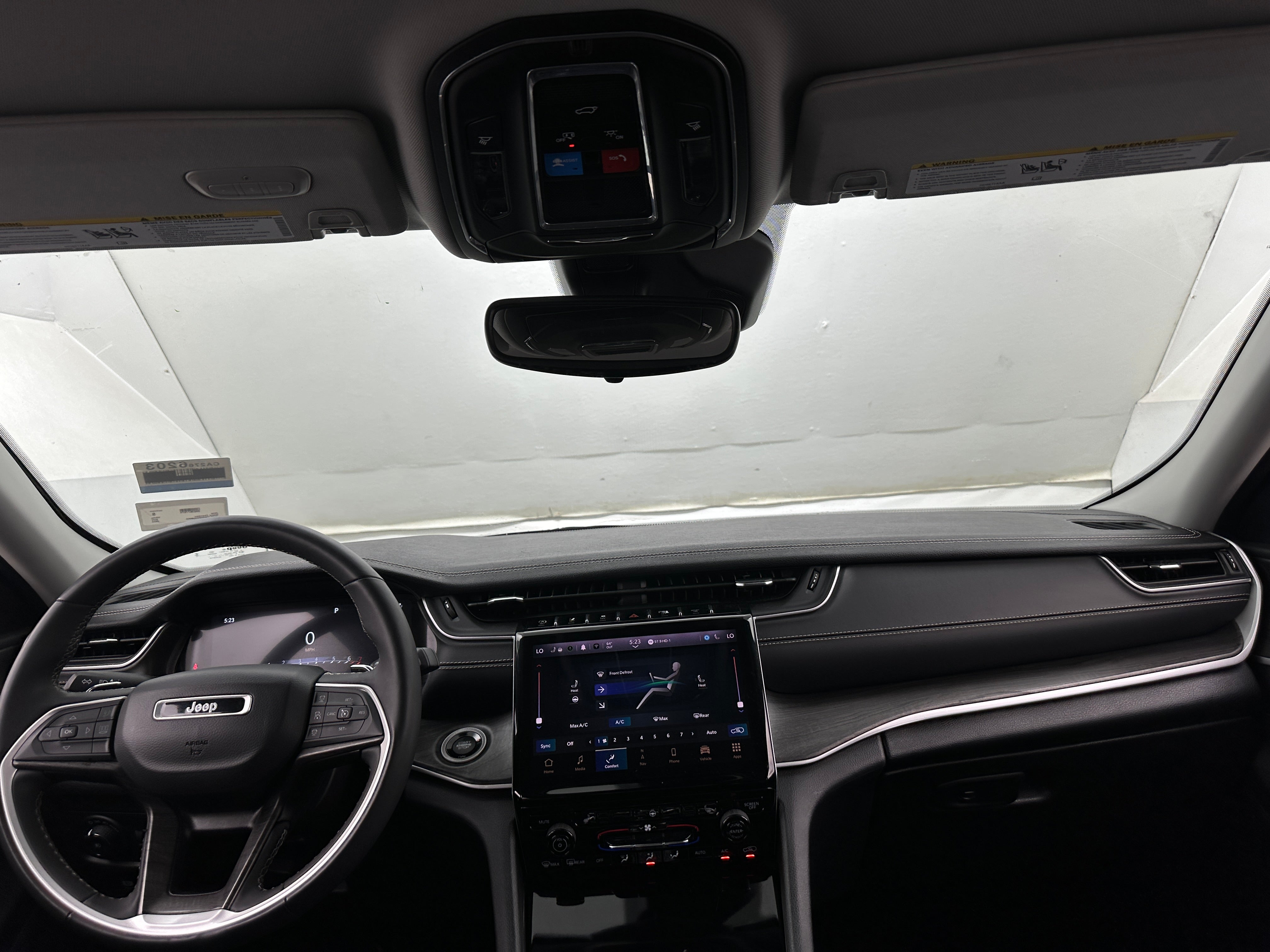 2023 Jeep Grand Cherokee Limited Edition 2