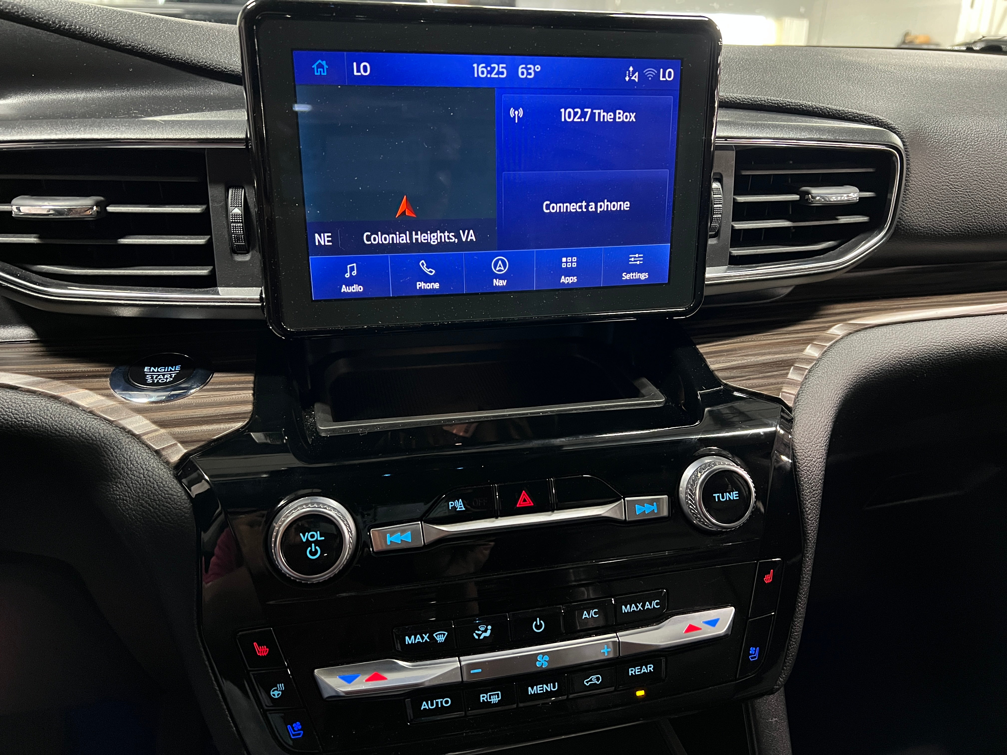 2024 Ford Explorer Limited 3
