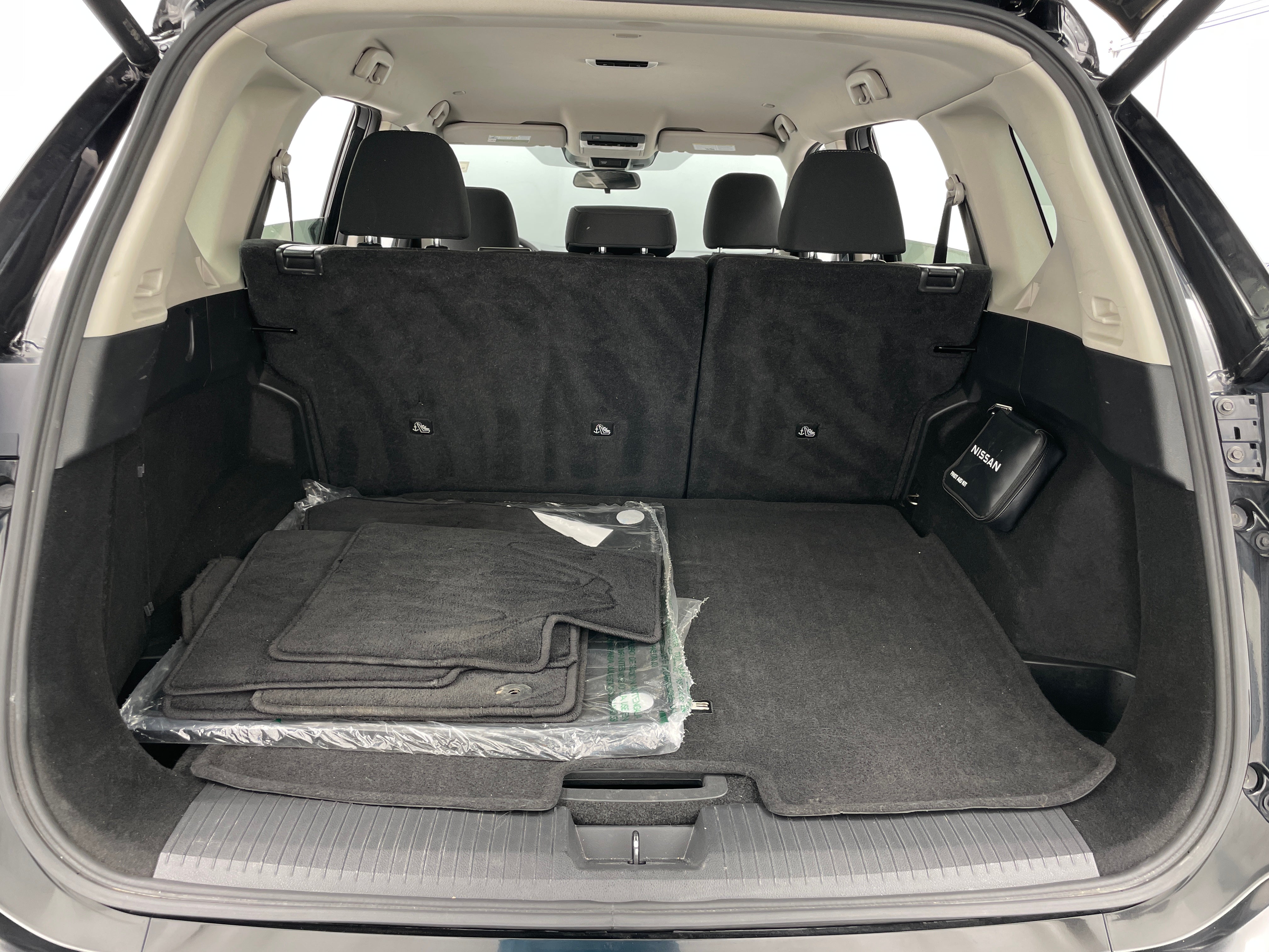 2024 Nissan Rogue SV 7