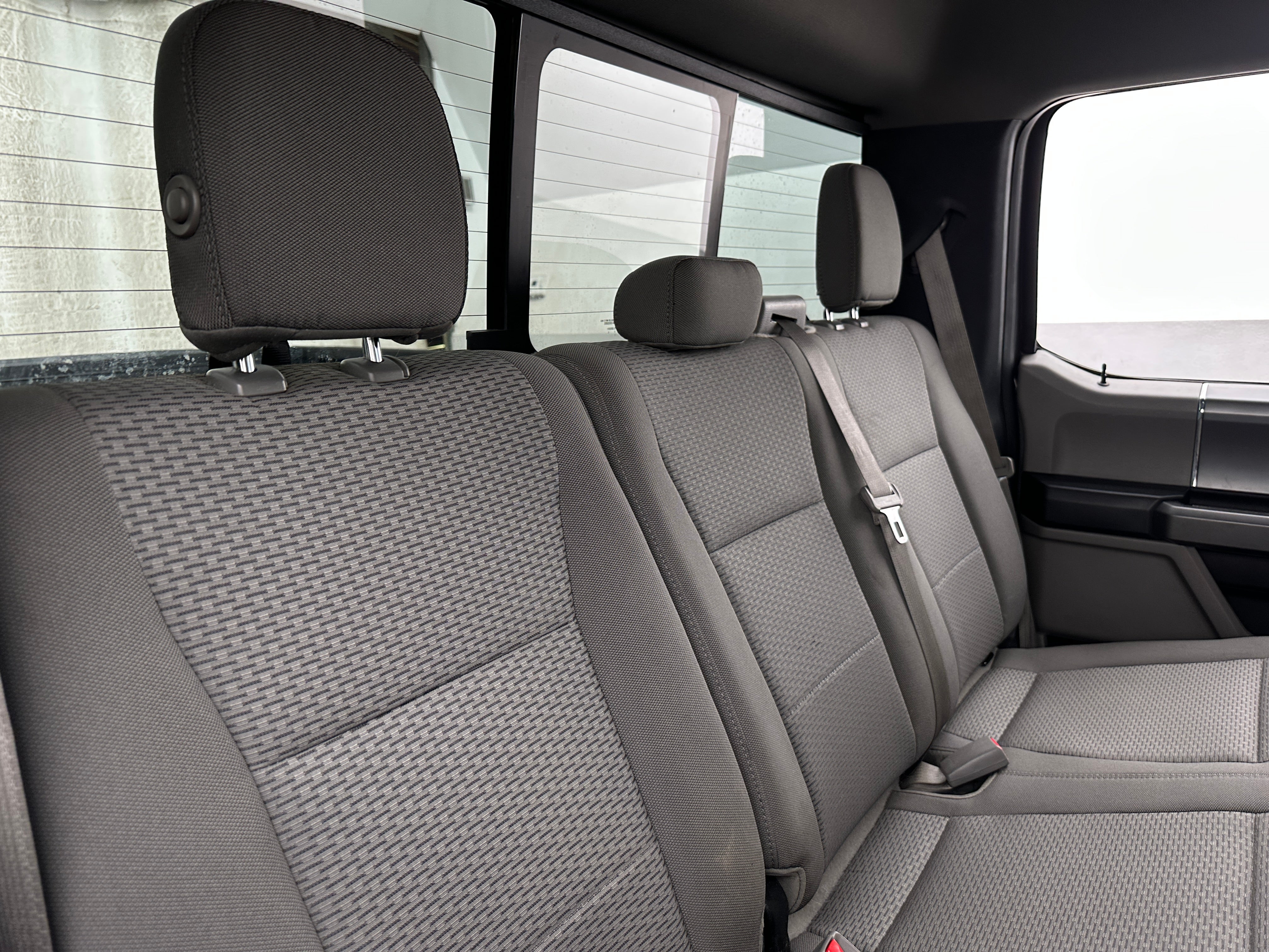 2017 Ford Econoline E-150 6