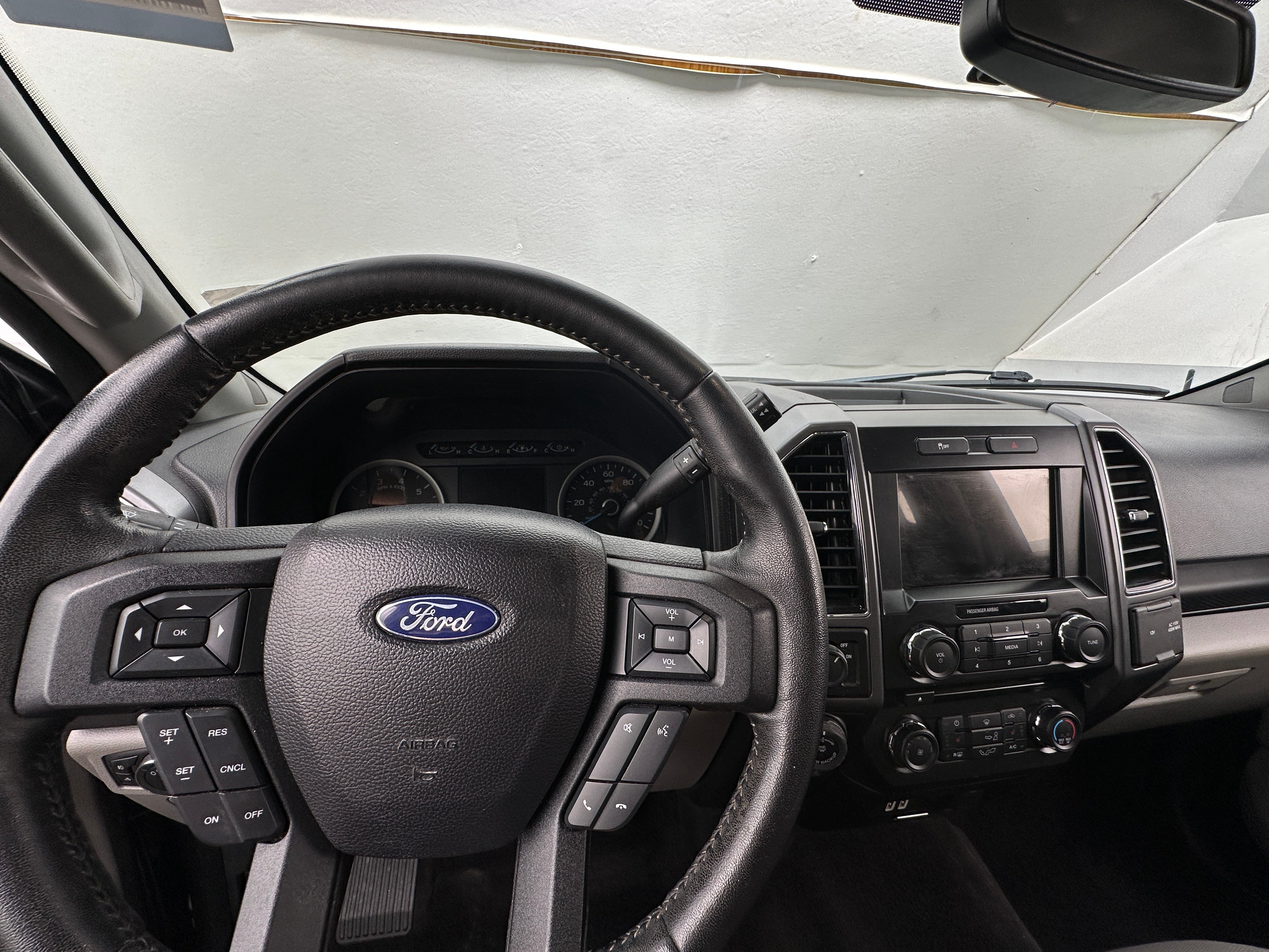 2017 Ford Econoline E-150 3