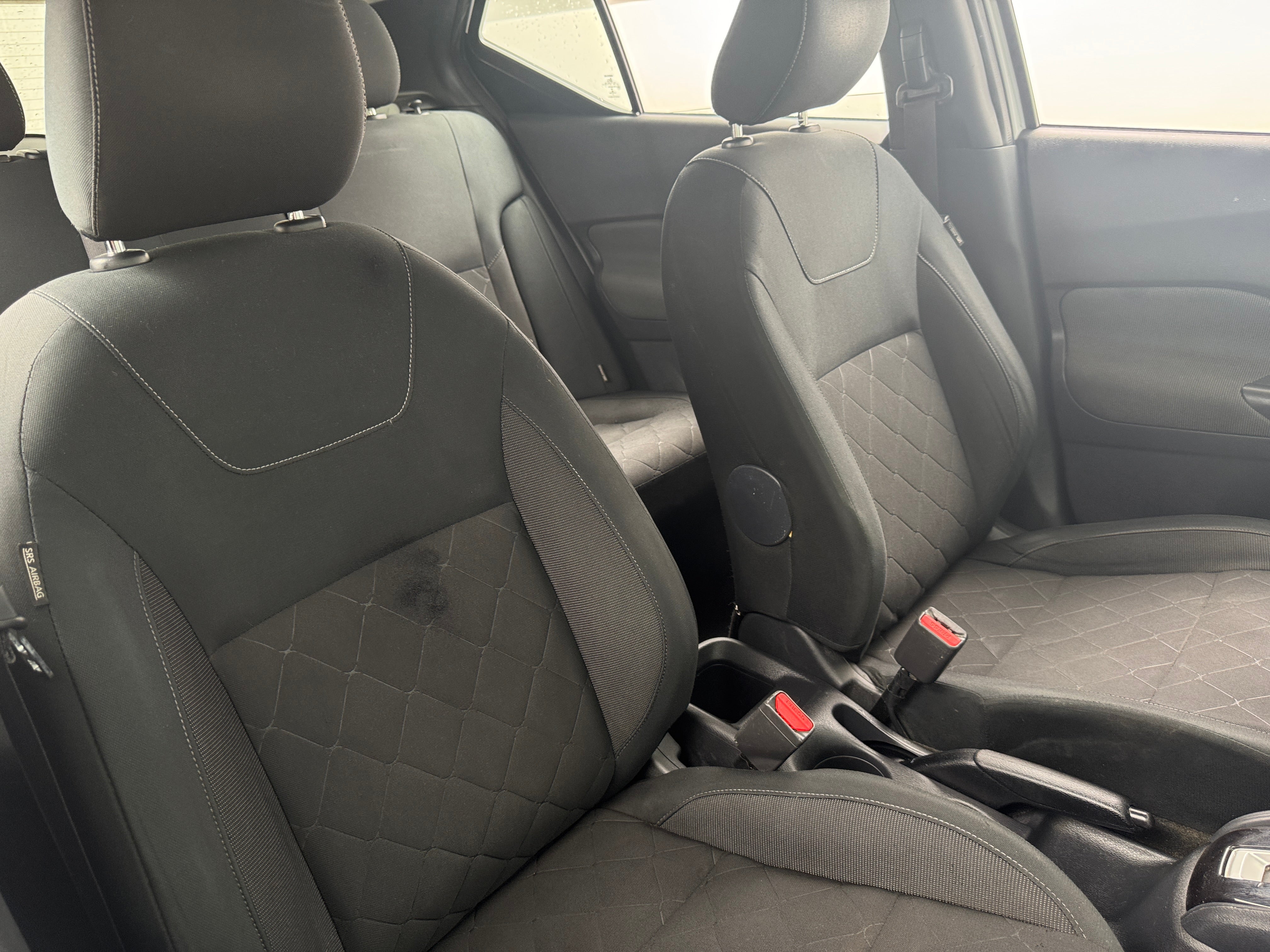 2020 Nissan Kicks S 2