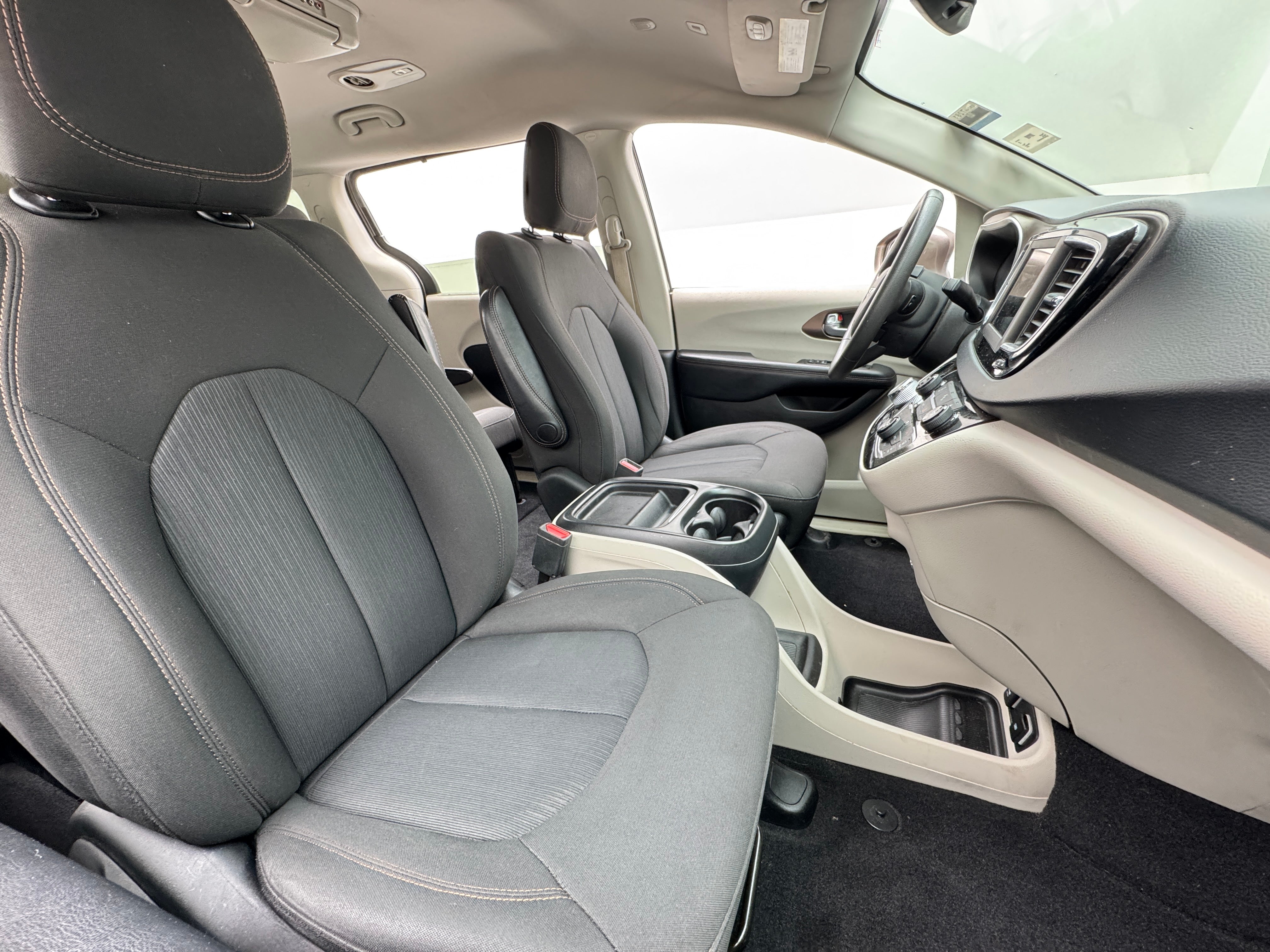 2018 Chrysler Pacifica Touring Plus 2