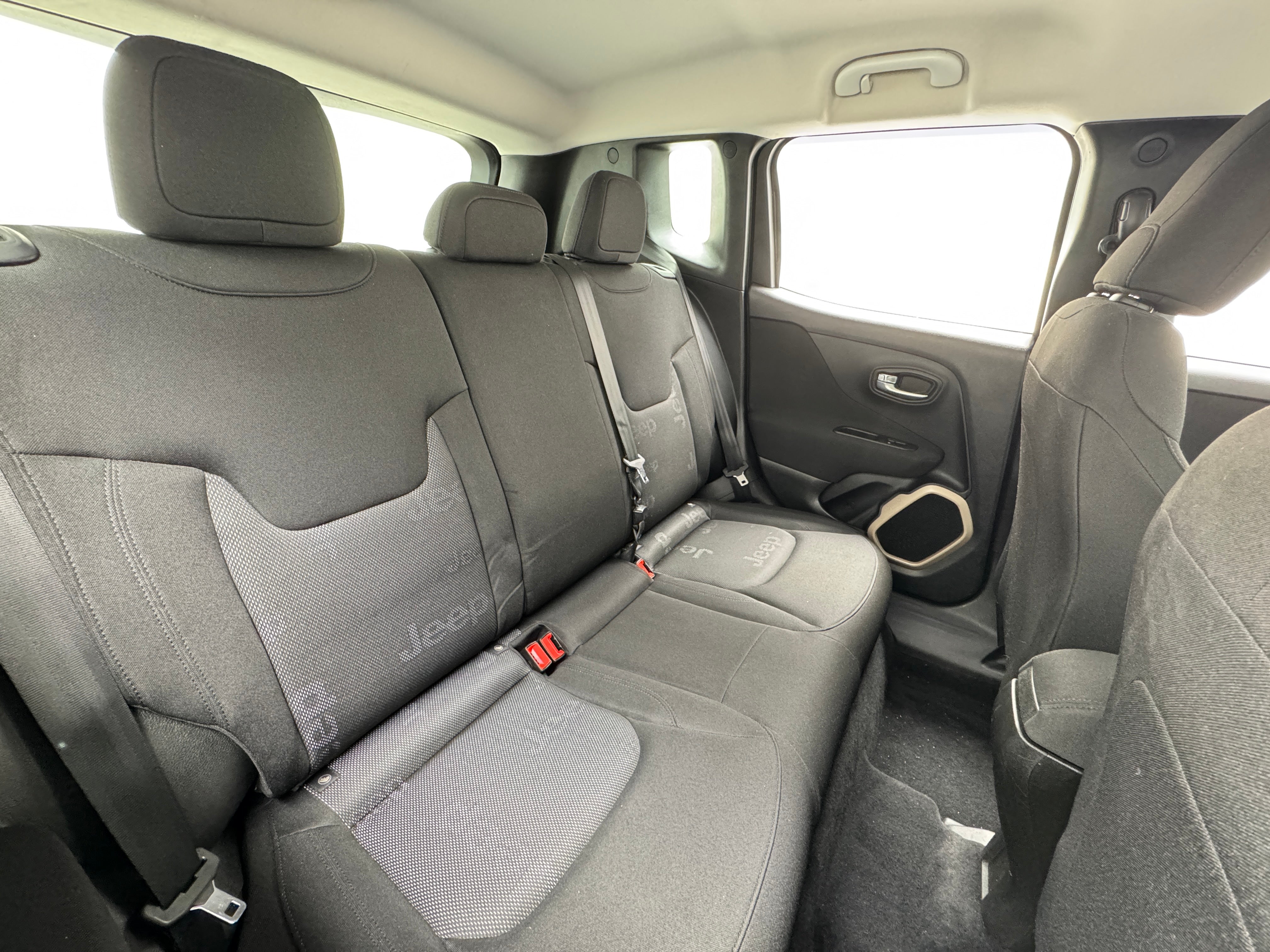 2016 Jeep Renegade Sport 6
