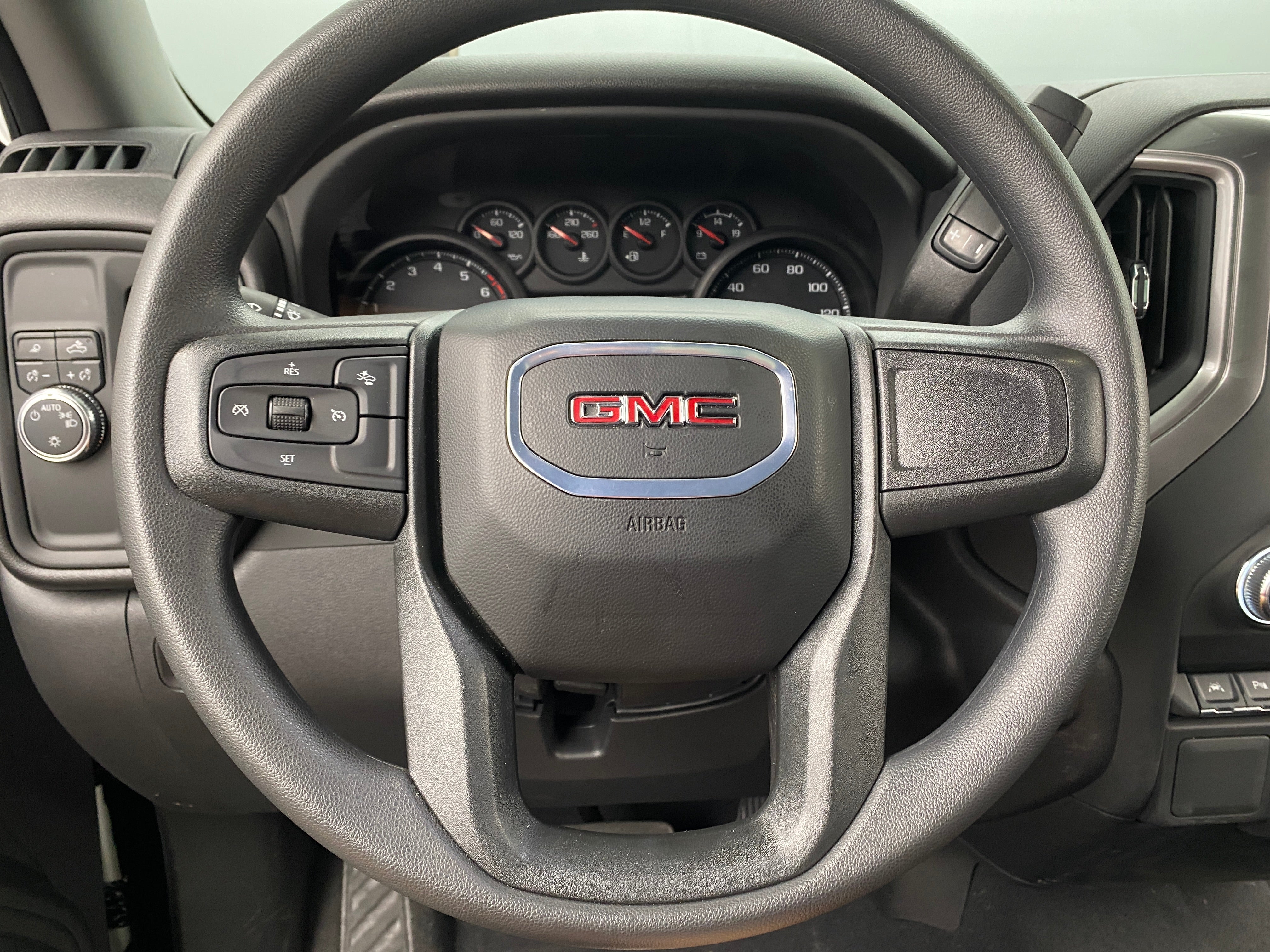 2024 GMC Sierra 1500 Pro 4
