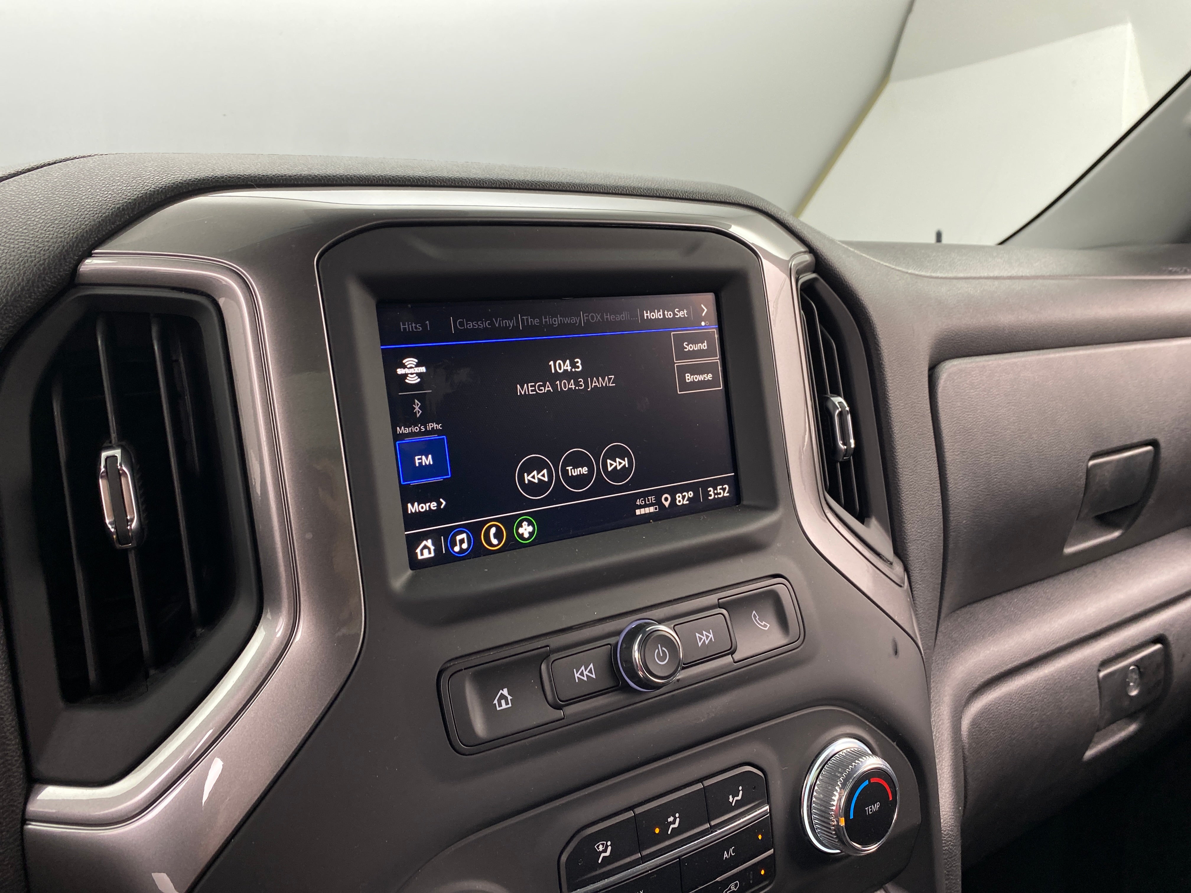 2024 GMC Sierra 1500 Pro 3