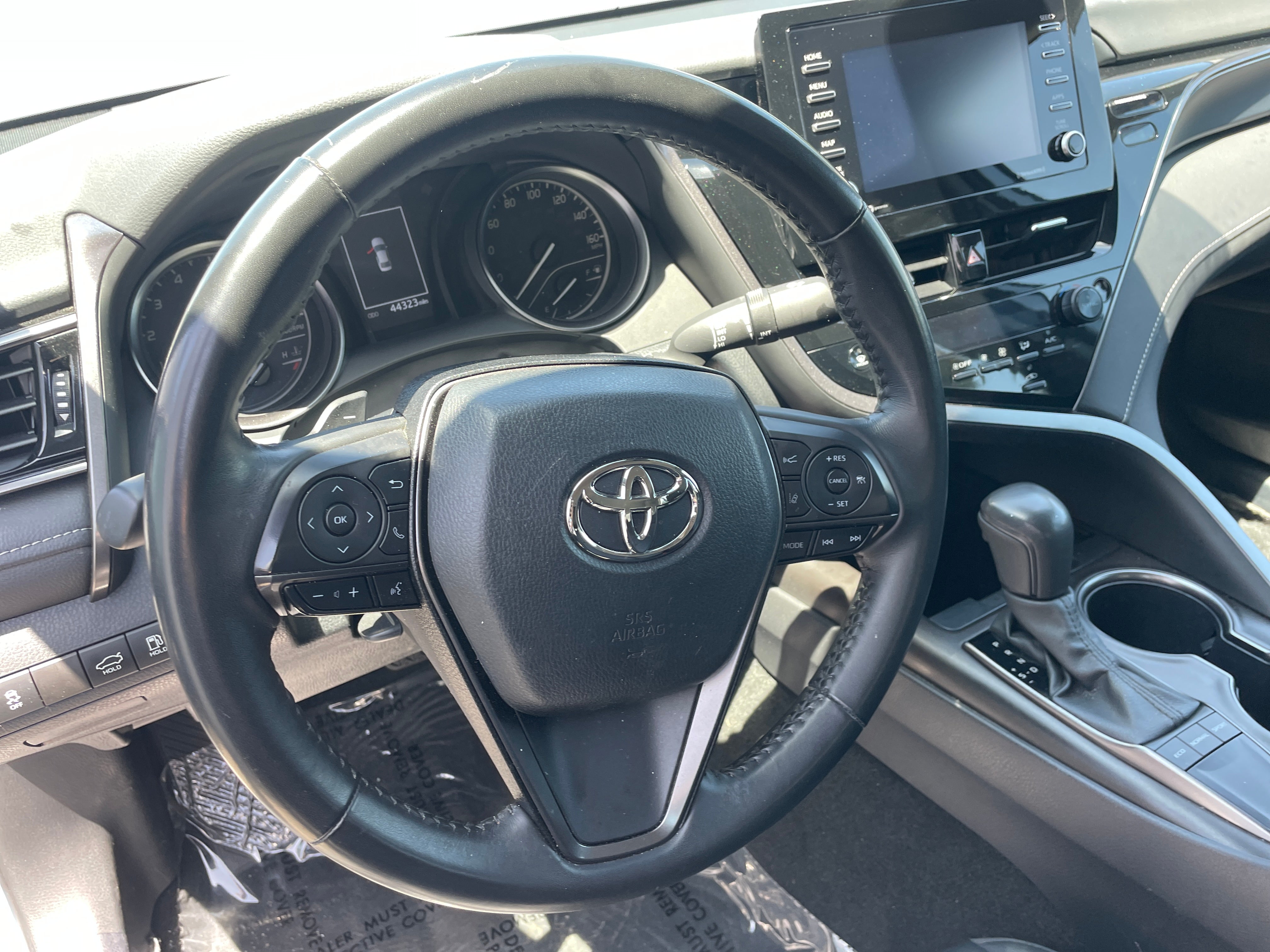 2024 Toyota Camry SE 4