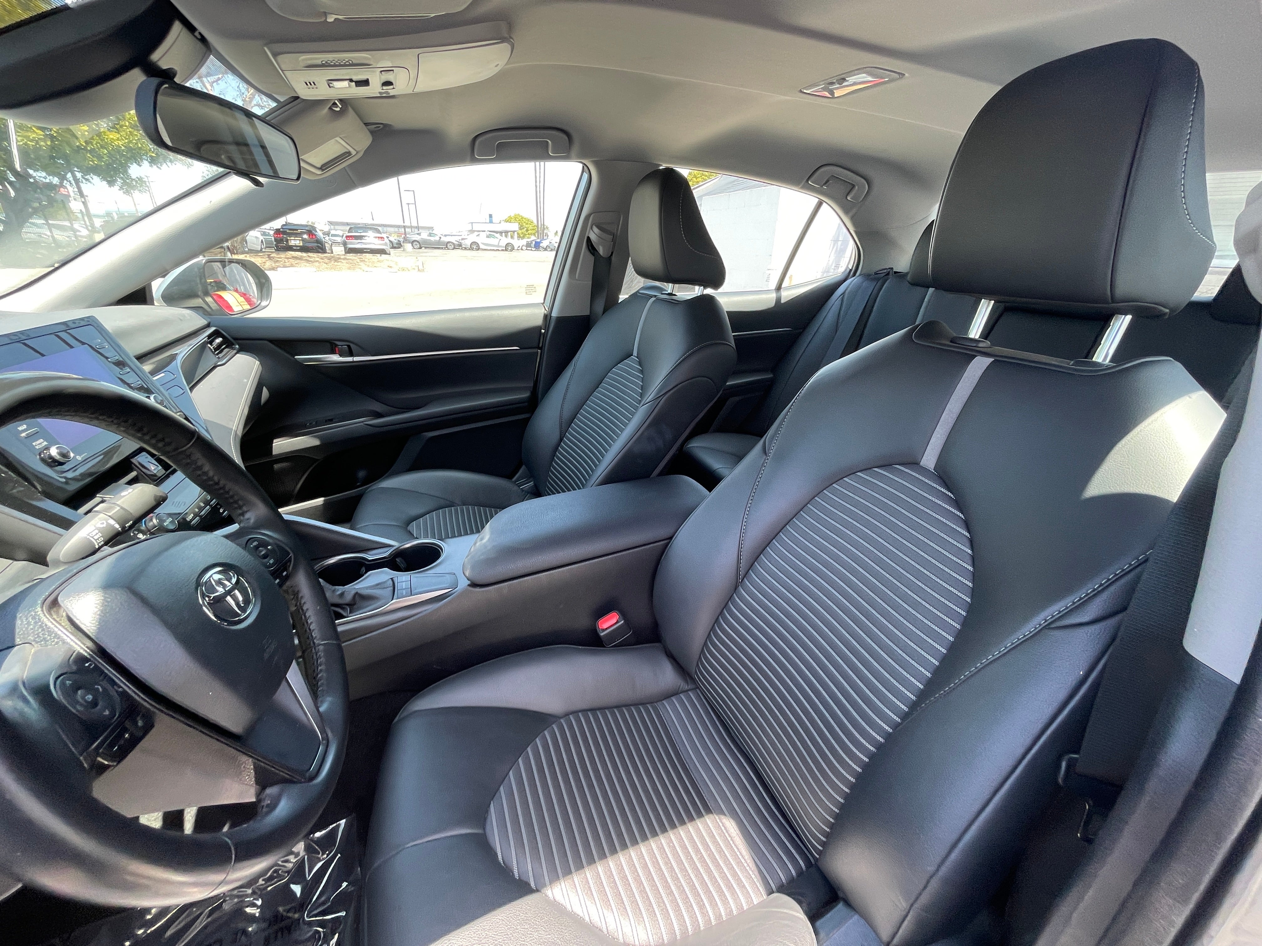 2024 Toyota Camry SE 2