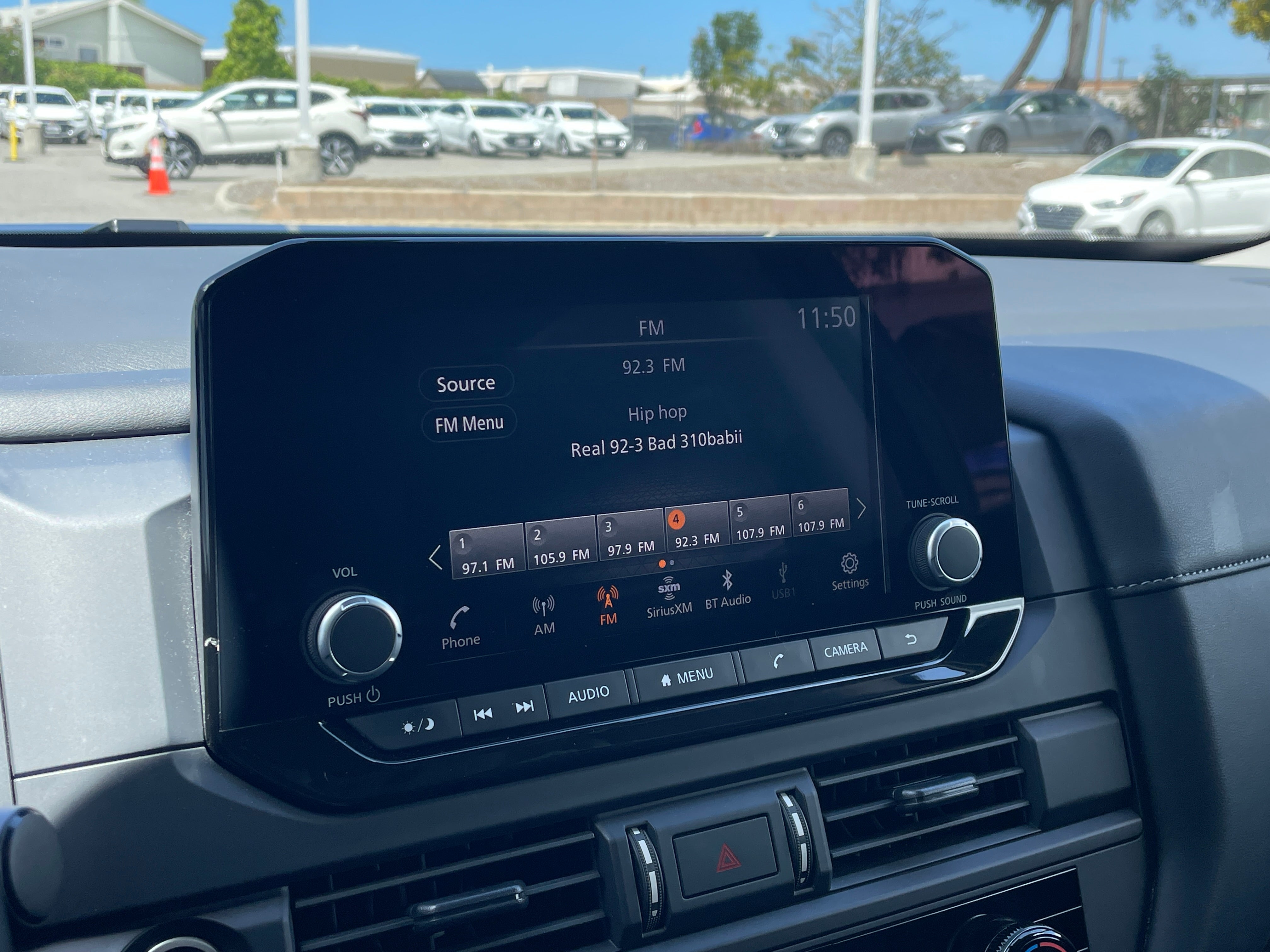 2024 Nissan Pathfinder S 4