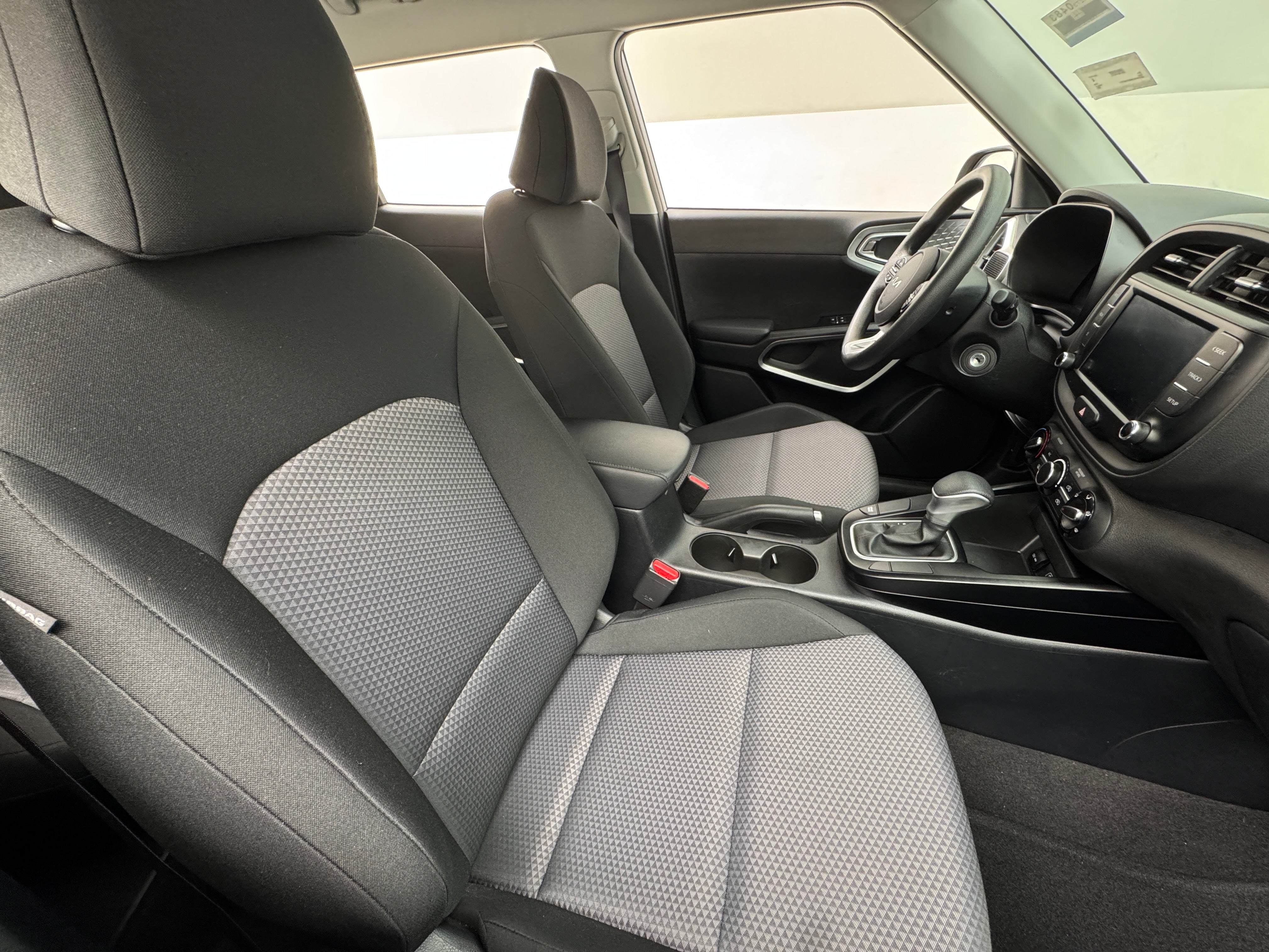 2024 Kia Soul LX 2