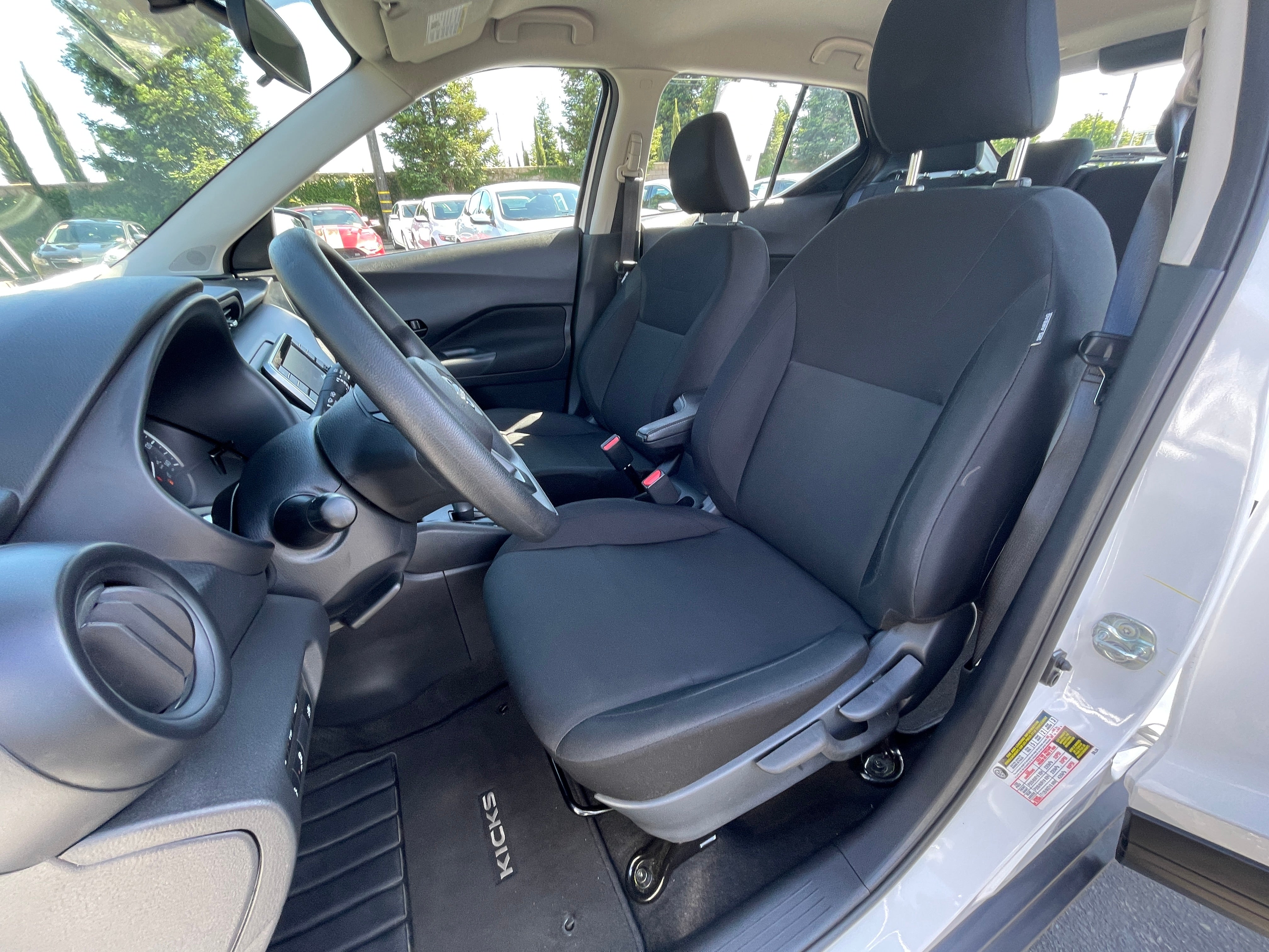 2024 Nissan Kicks S 2
