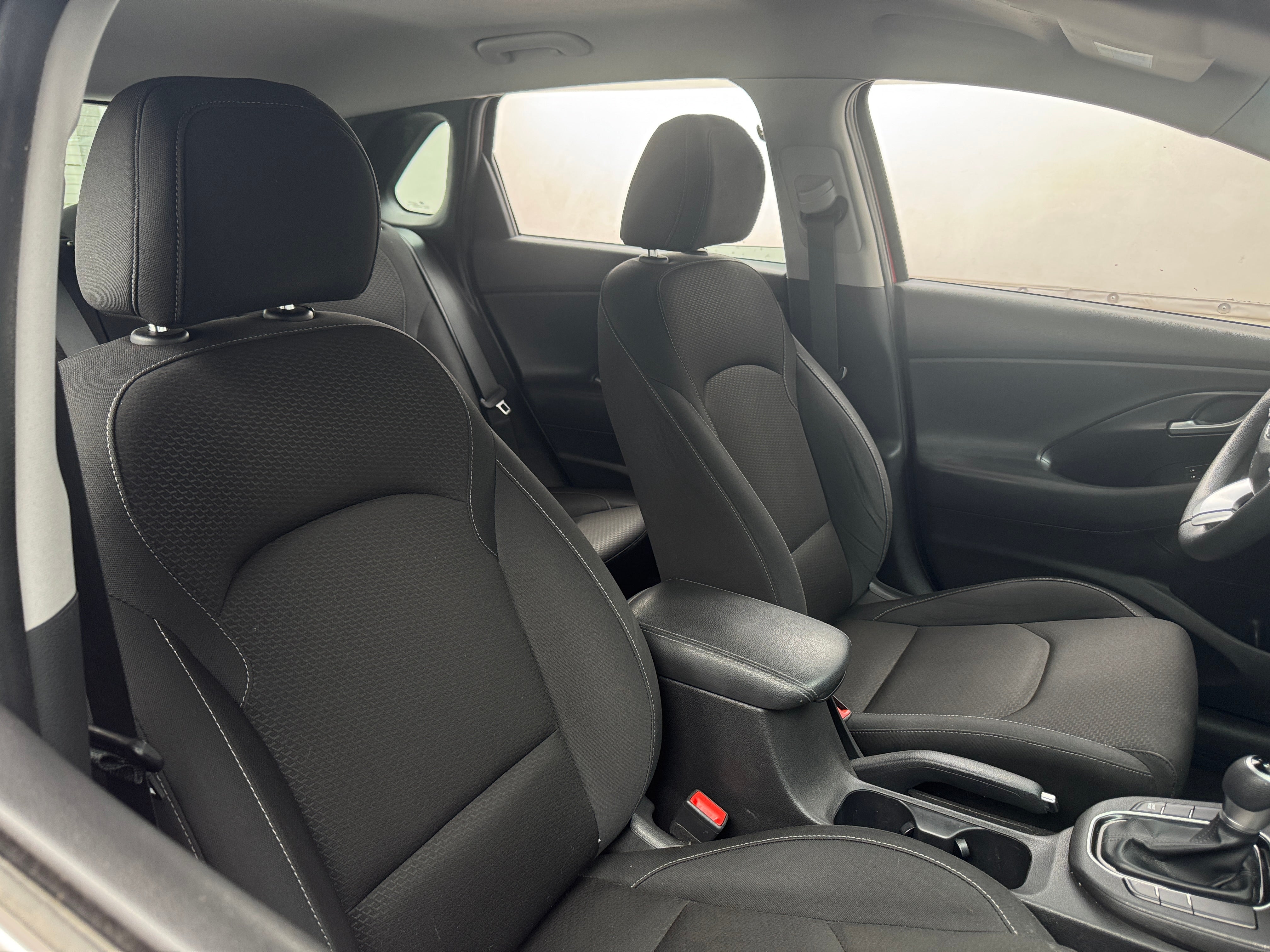 2018 Hyundai Elantra Base 2