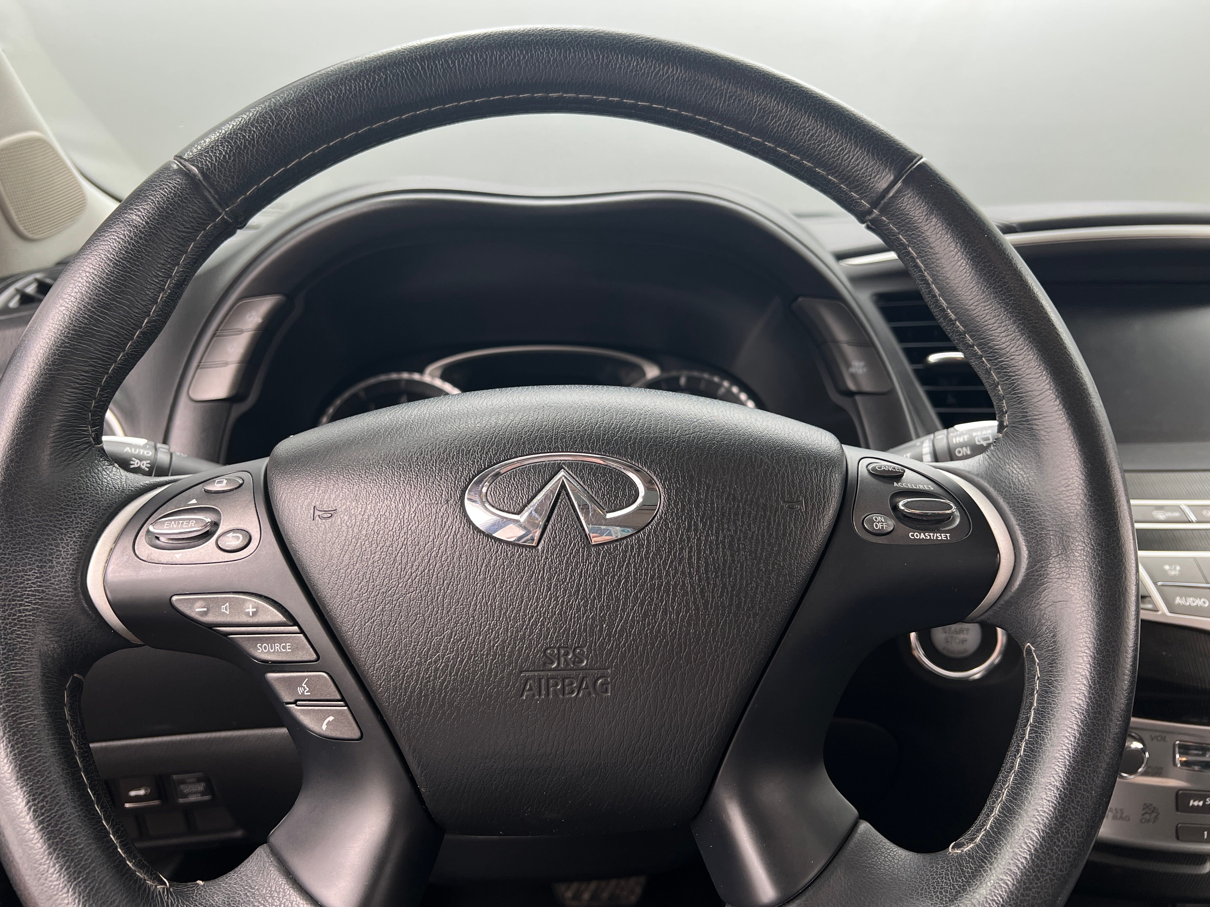 2017 INFINITI QX60  4