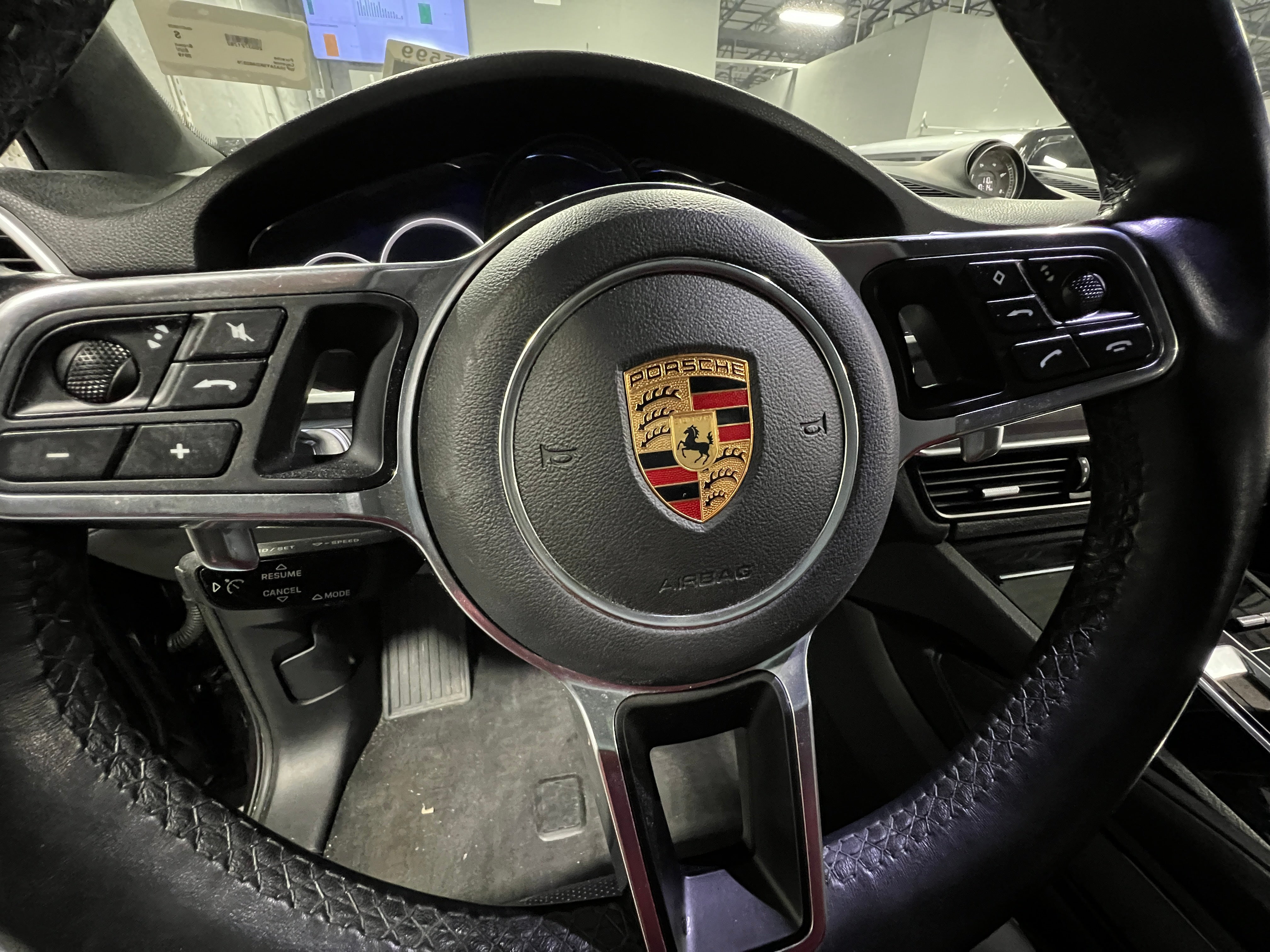 2019 Porsche Cayenne Base 4