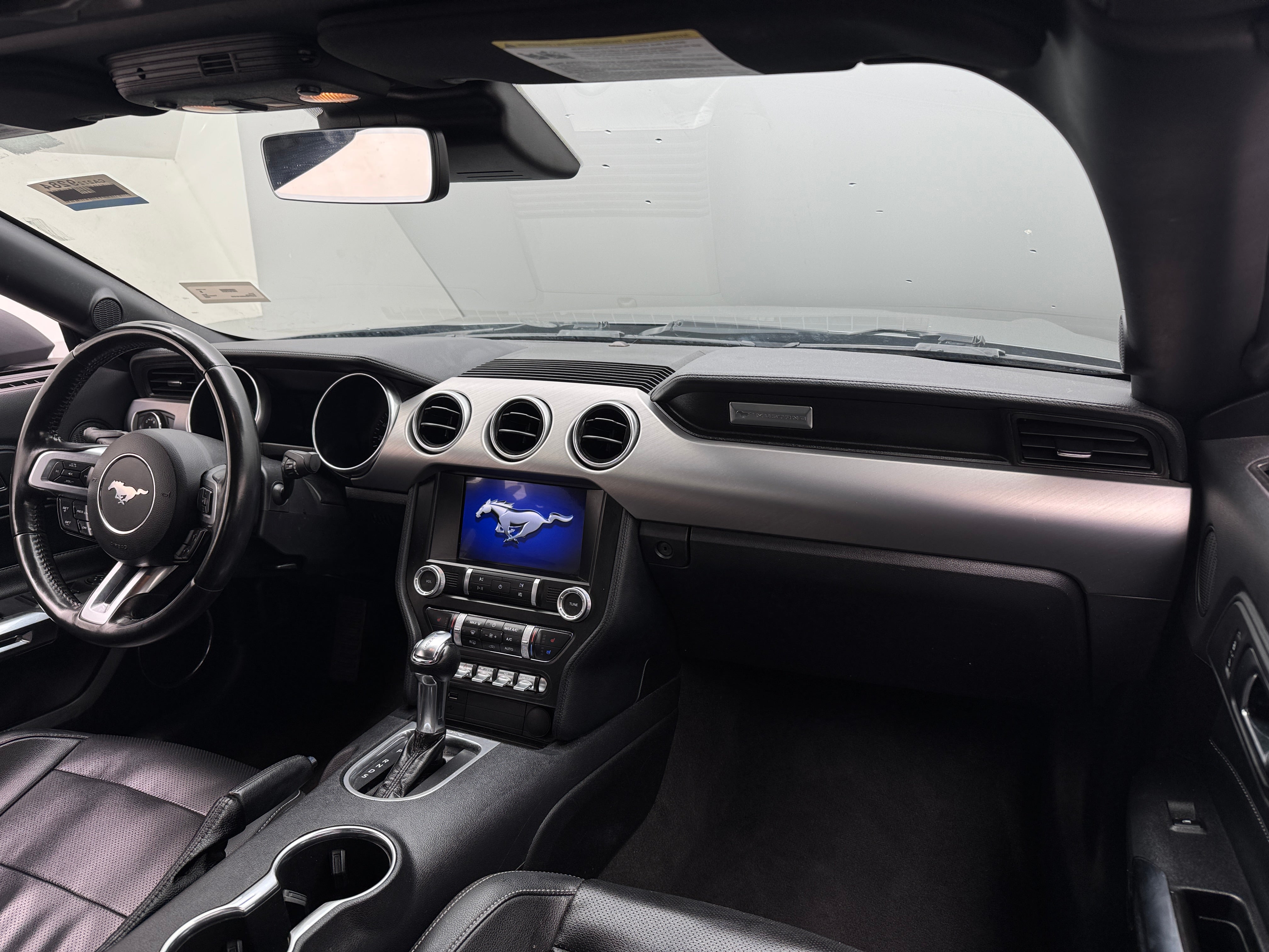 2022 Ford Mustang  2
