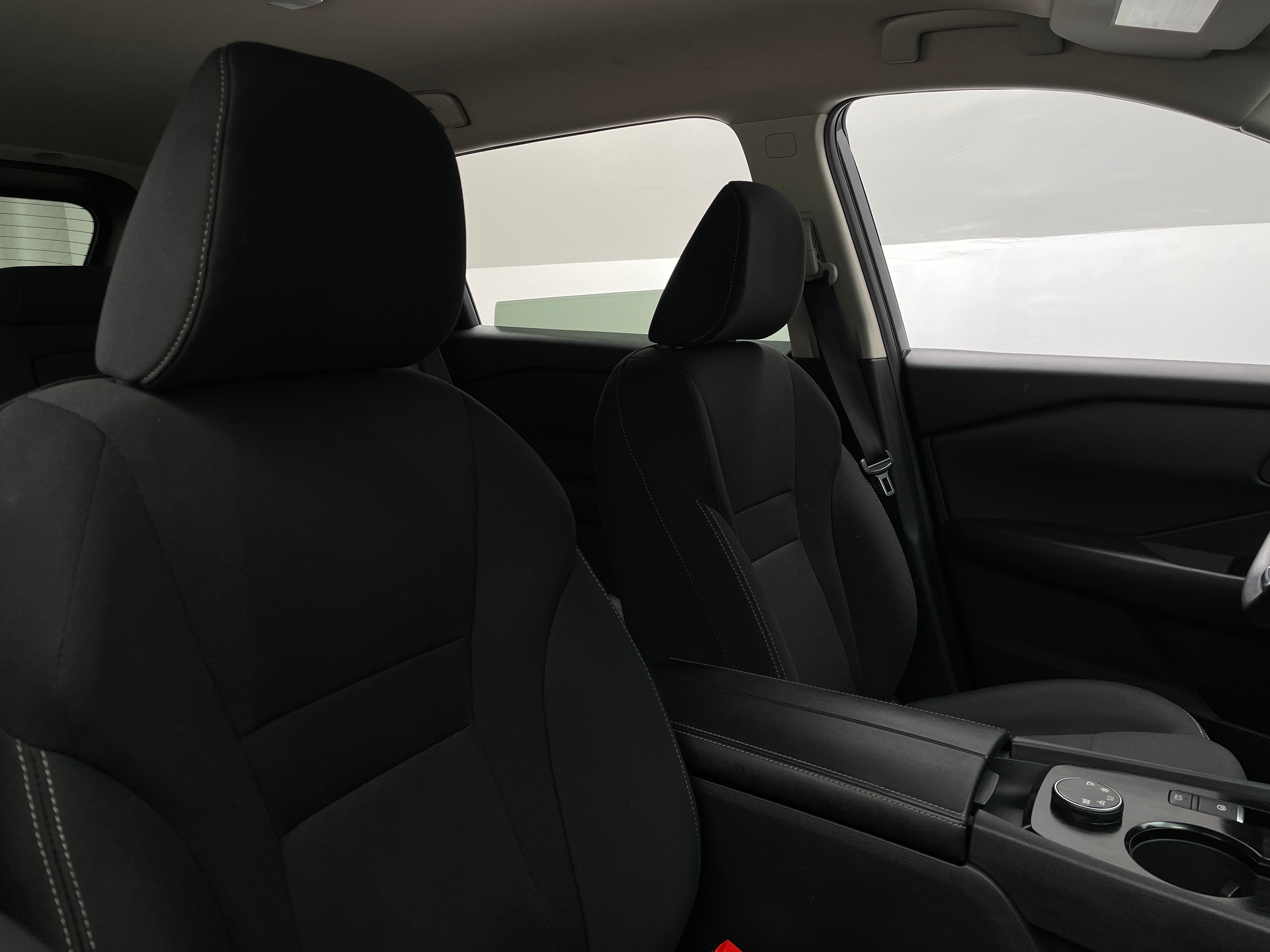 2024 Nissan Rogue S 2