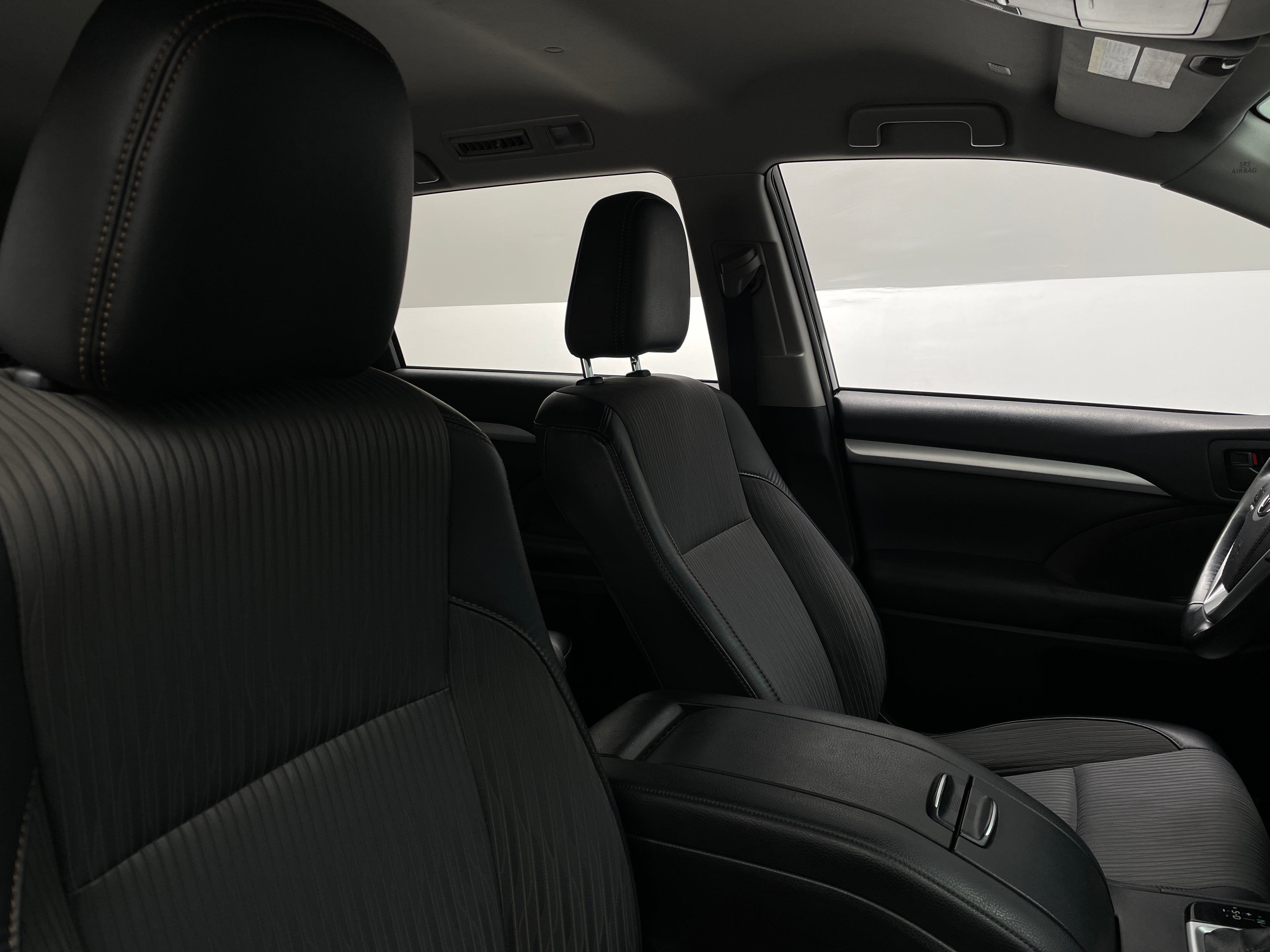 2019 Toyota Highlander Plus 2