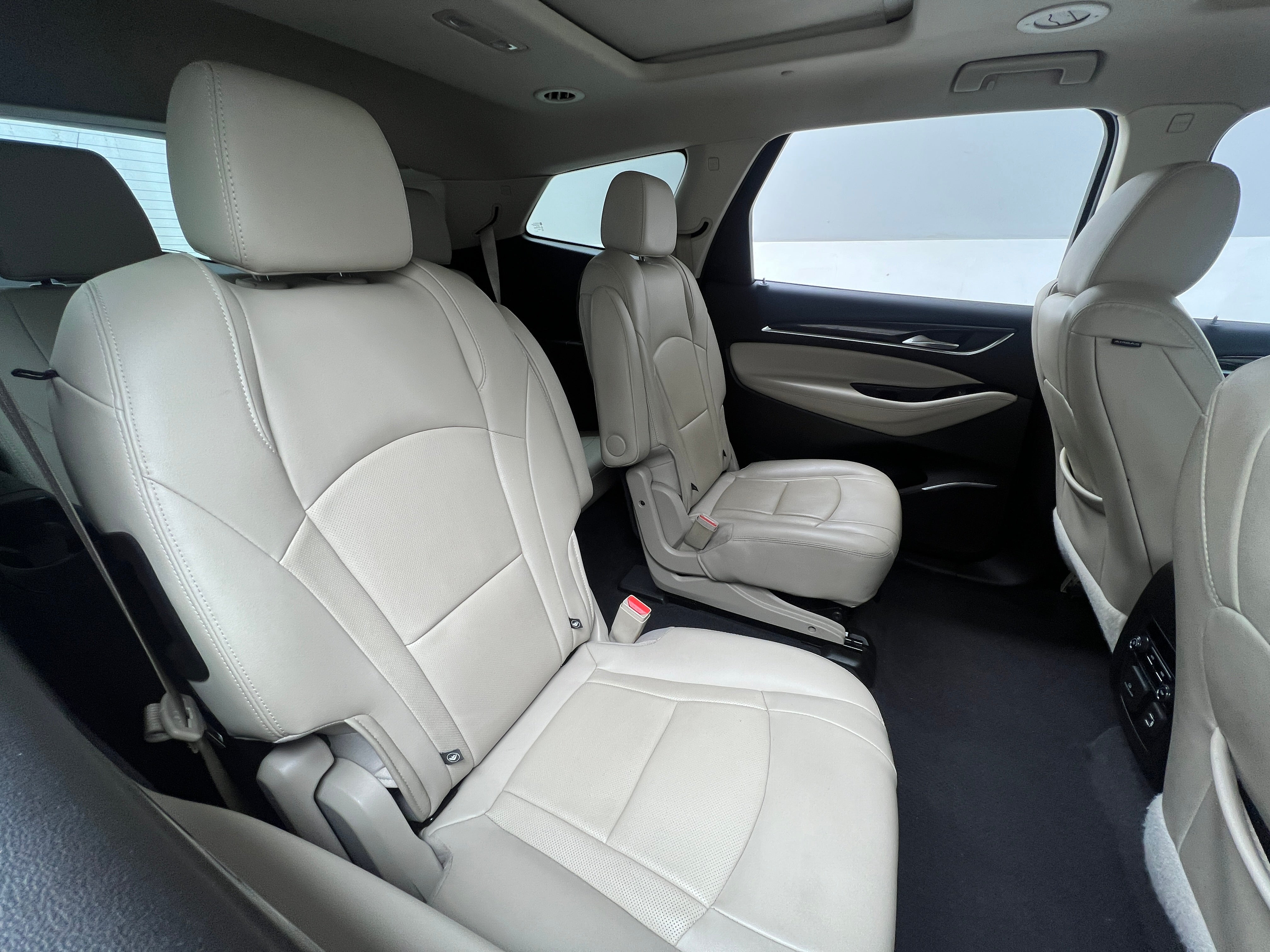2020 Buick Enclave Essence 5