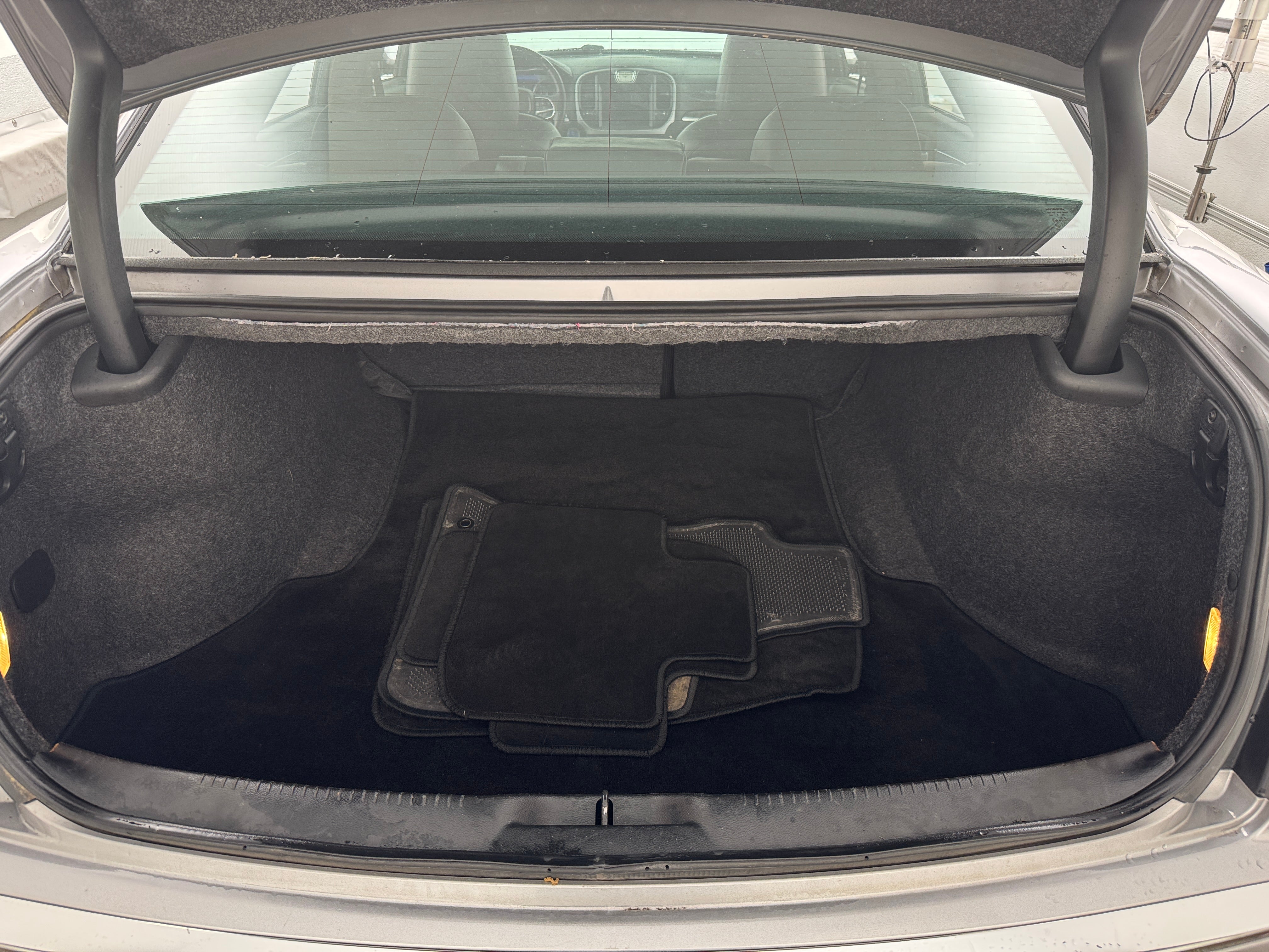2018 Chrysler 300 Limited Edition 7
