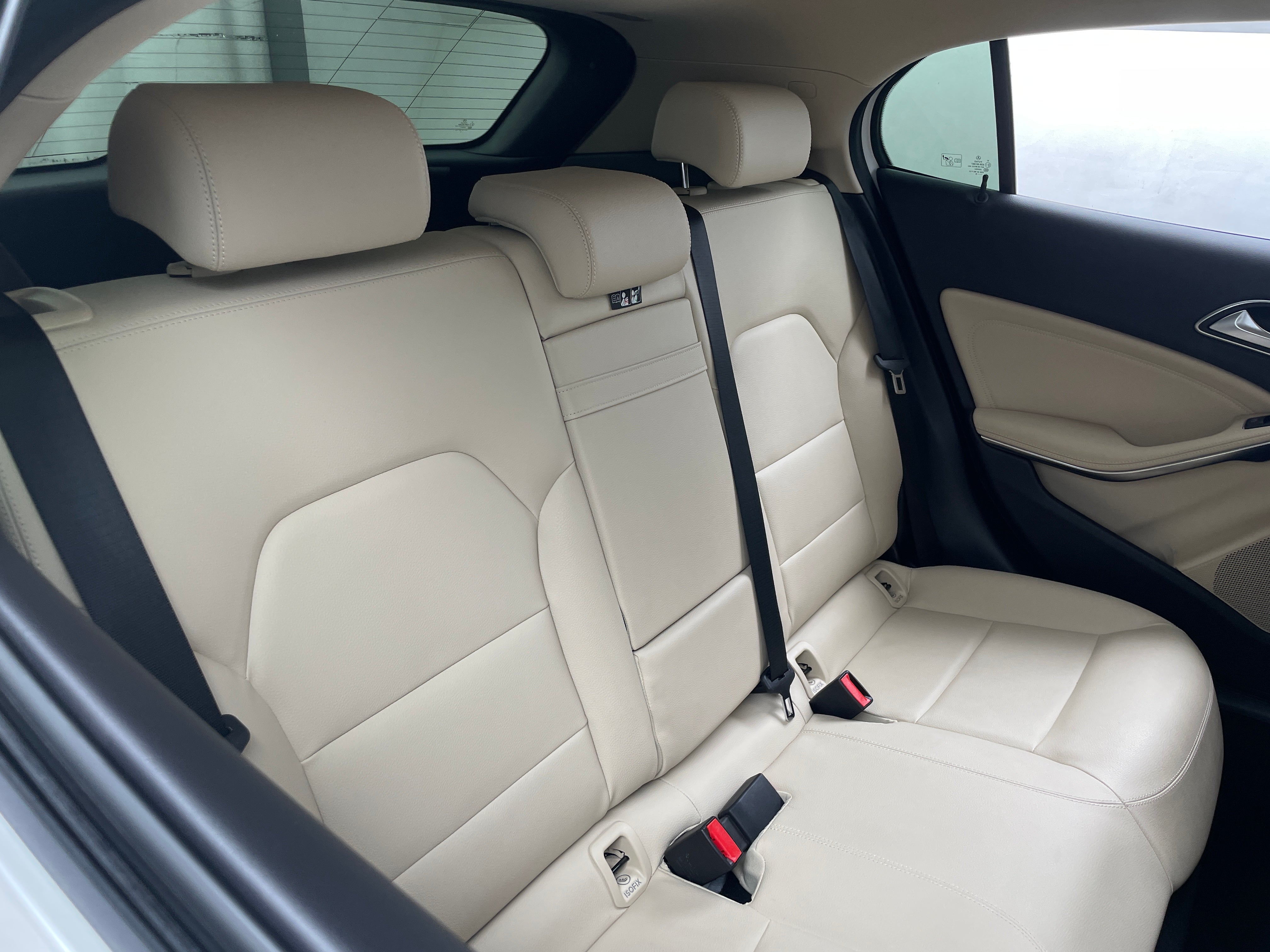2020 Mercedes-Benz GLA 250 5
