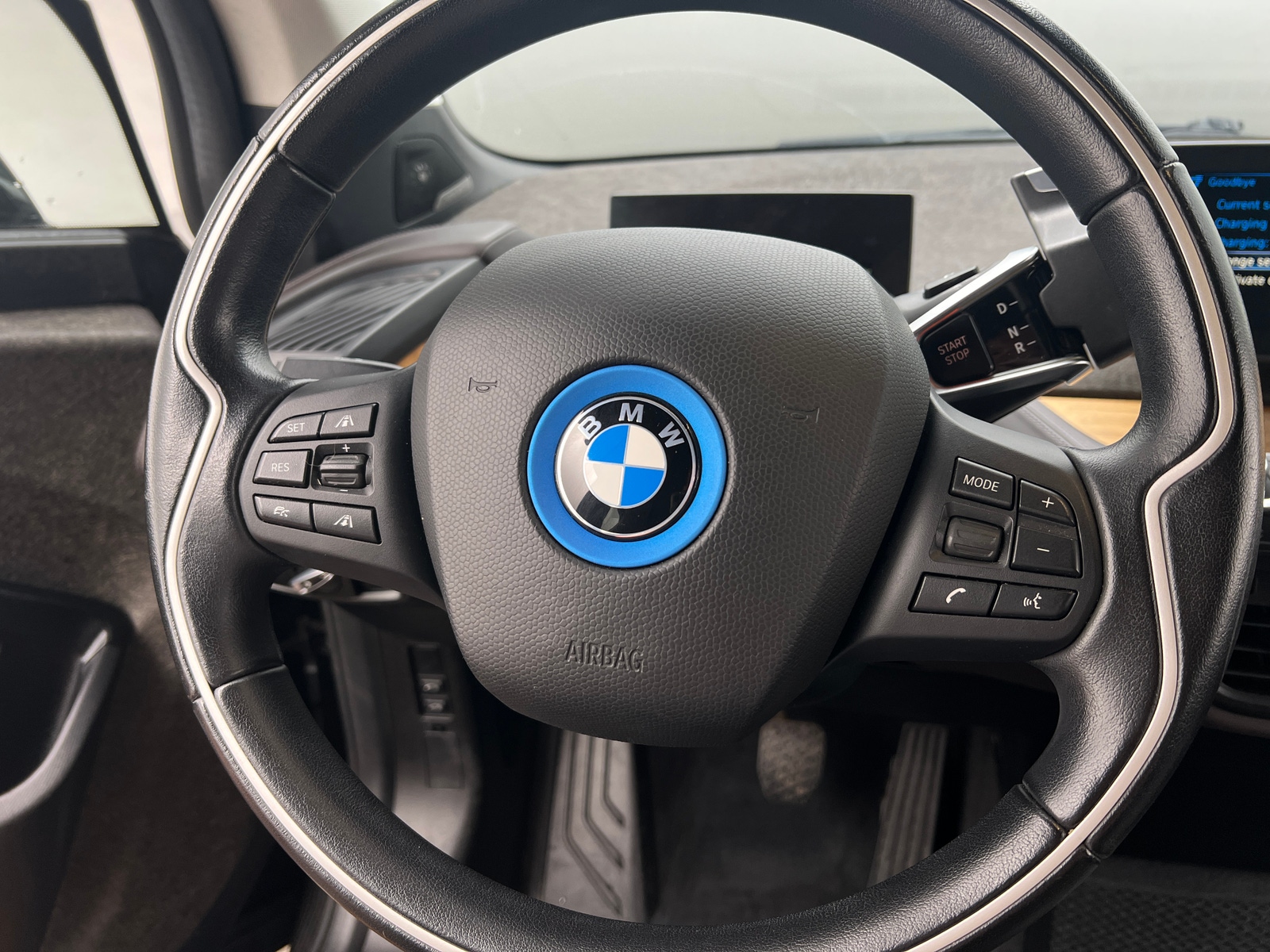 Thumbnail: 2015 BMW i3 - 4
