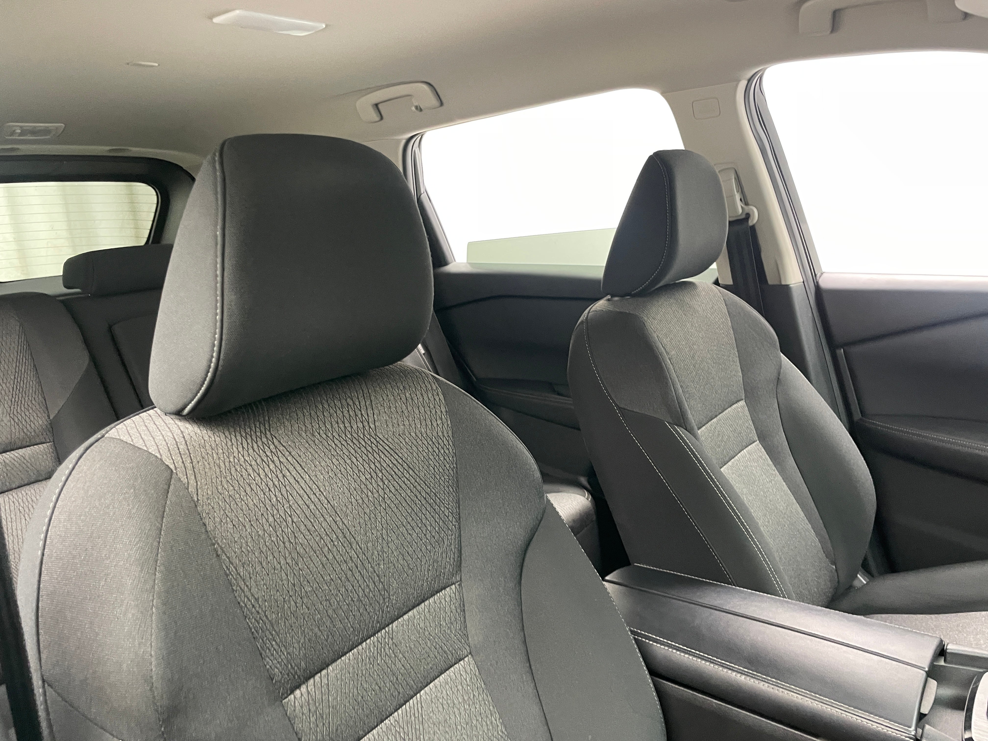 2024 Nissan Rogue SV 2