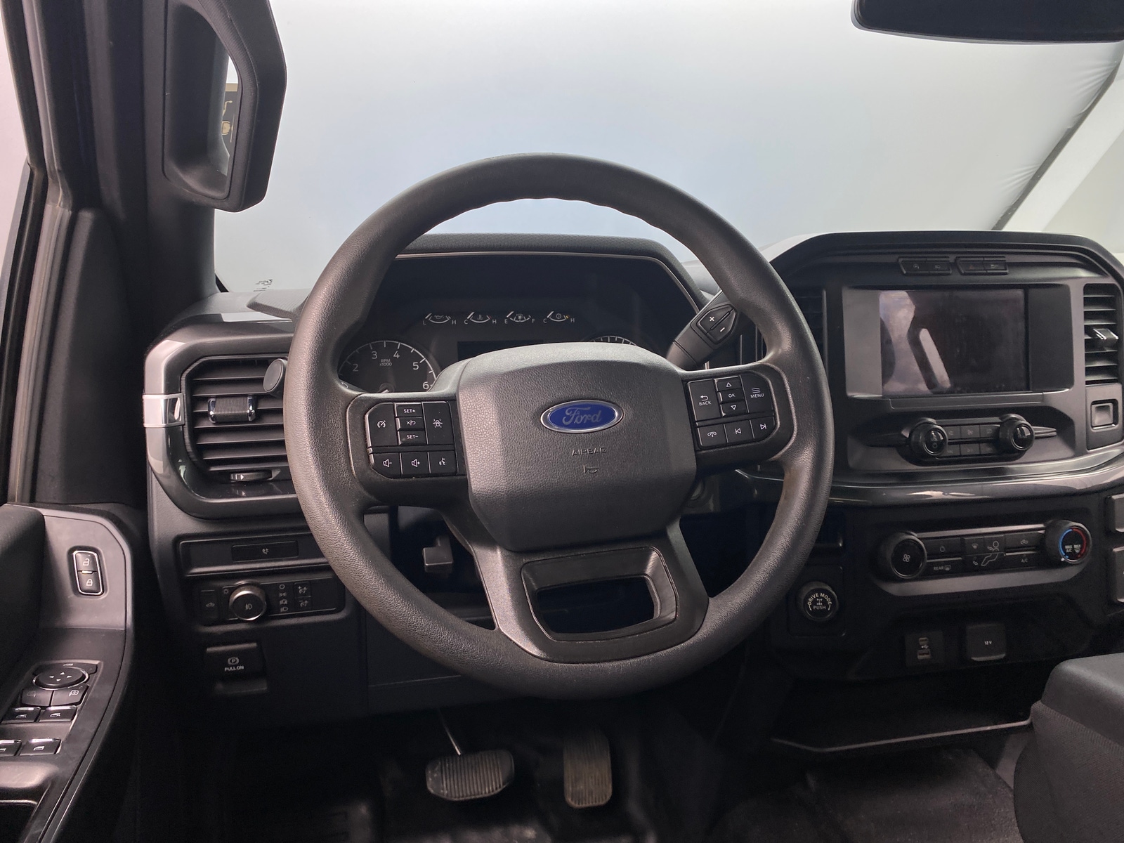 Thumbnail: 2021 Ford Econoline - 5