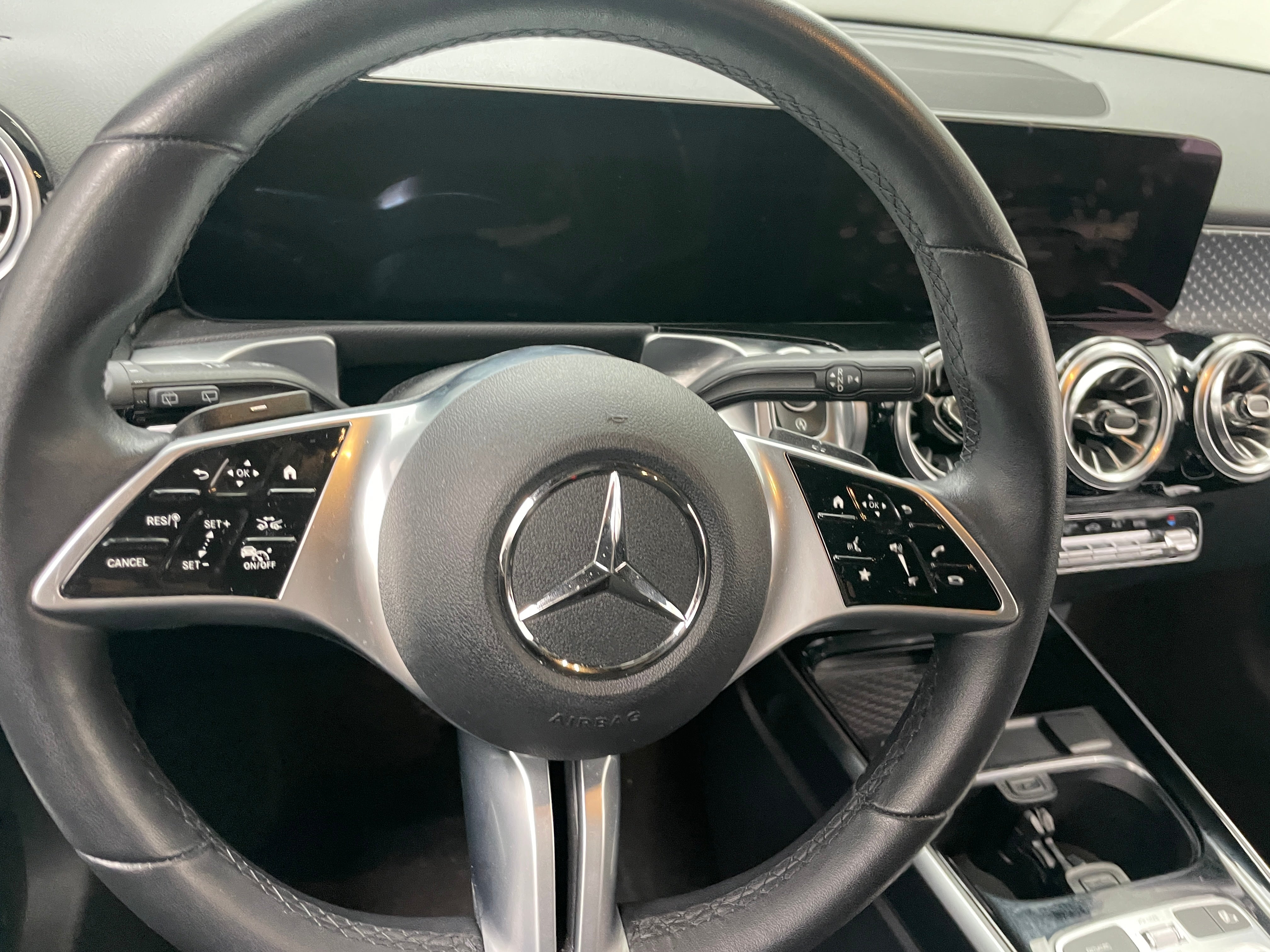 2024 Mercedes-Benz GLB 250 4