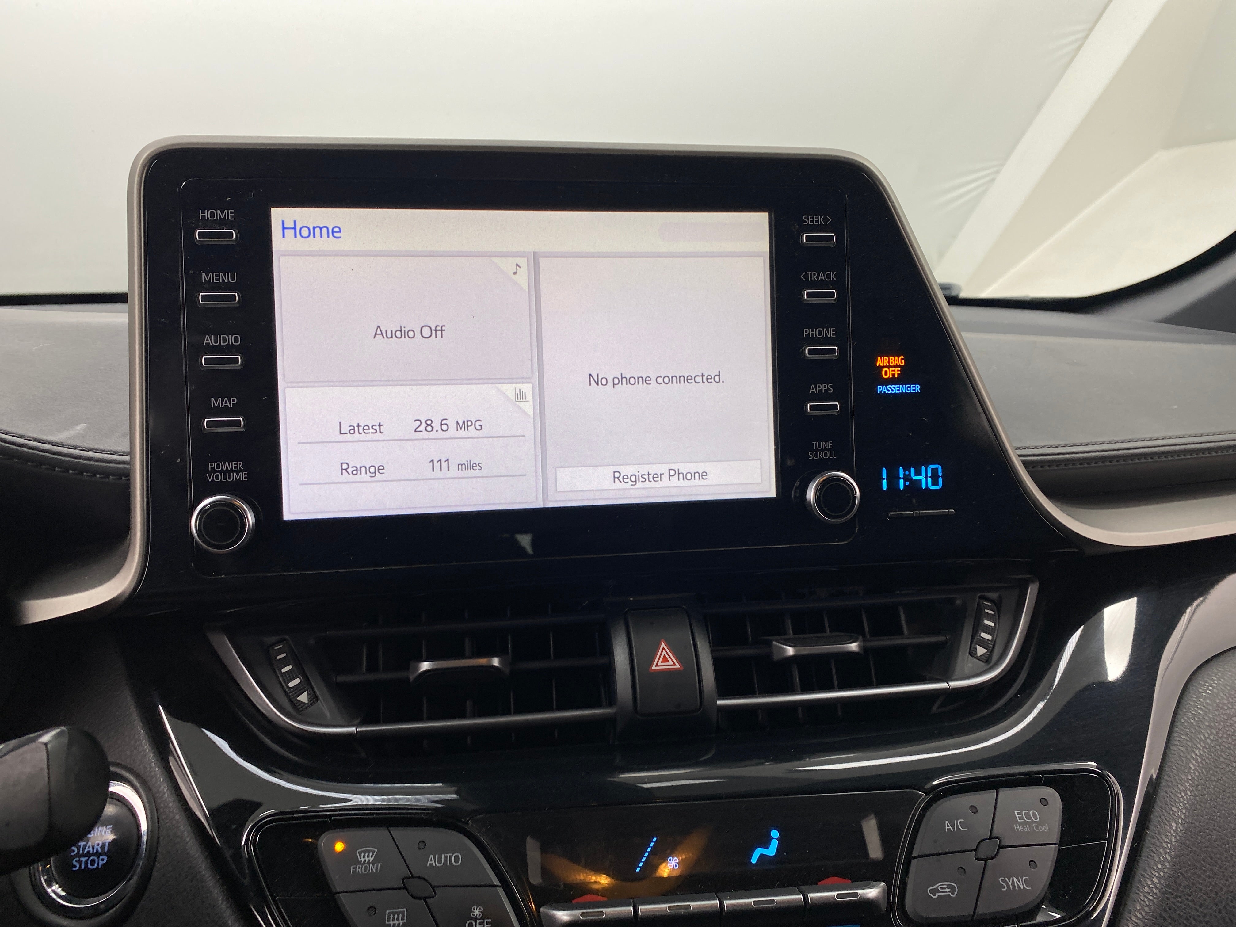 2019 Toyota C-HR XLE 4