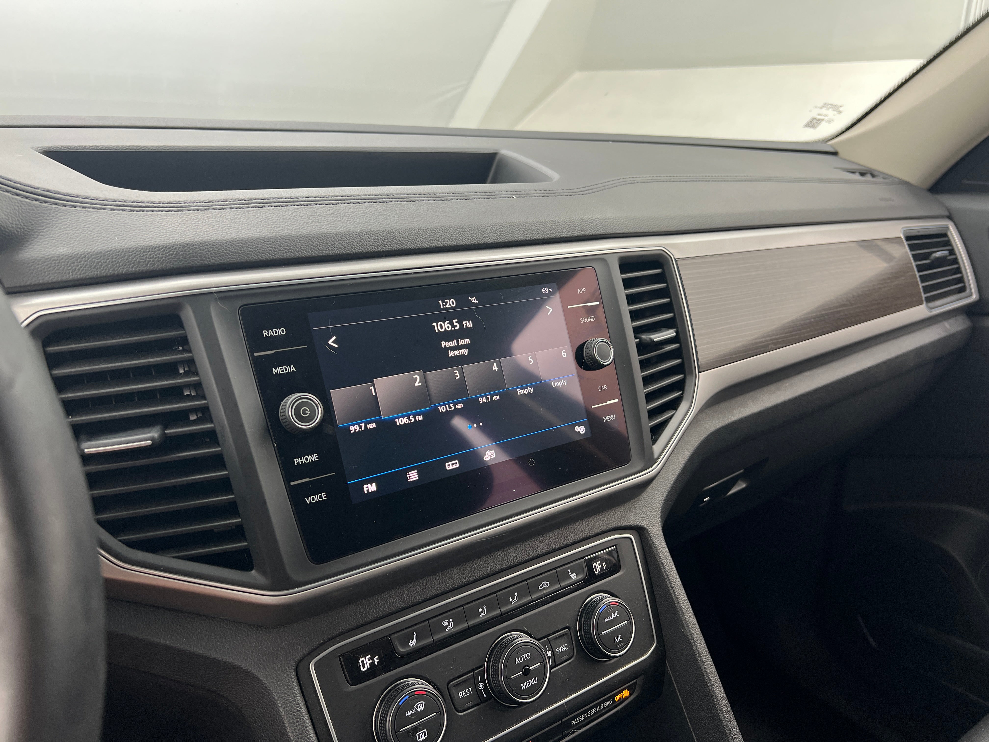 2019 Volkswagen Atlas SE 3