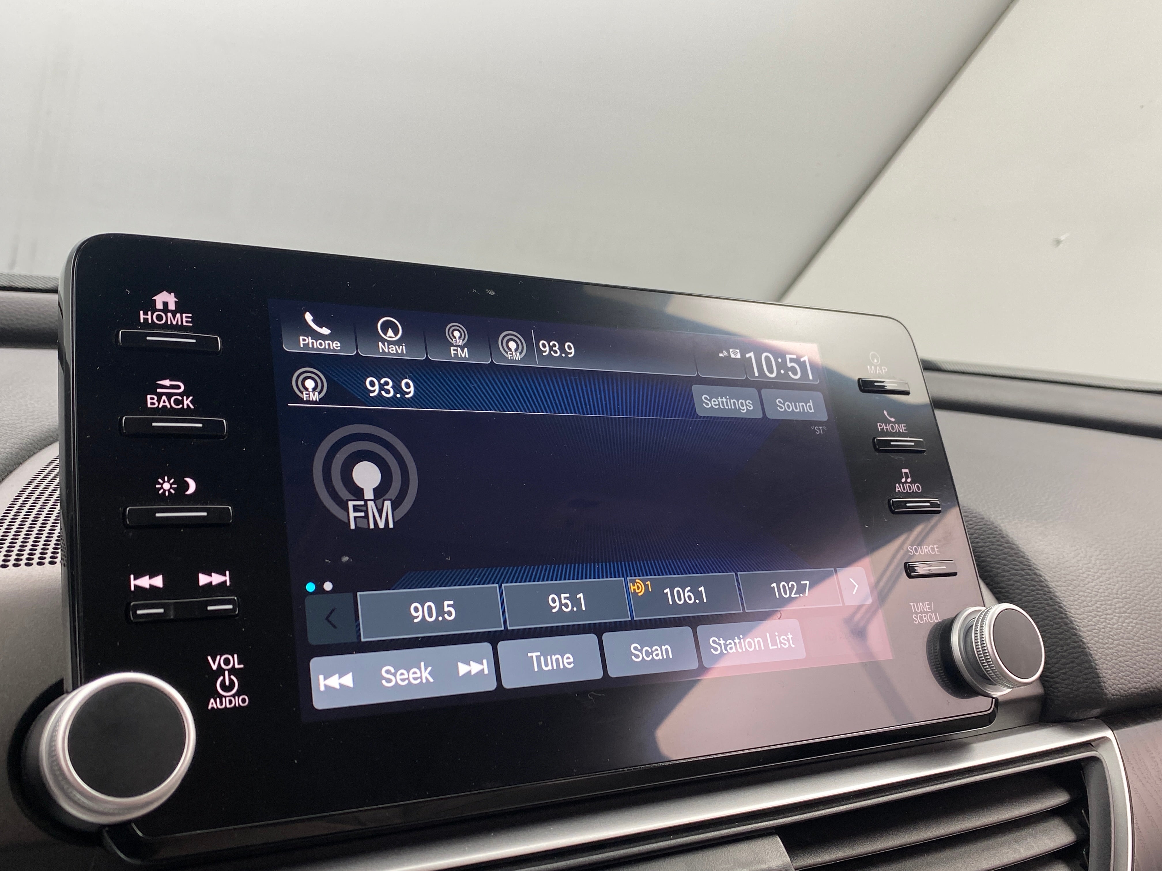 2022 Honda Accord Touring 3