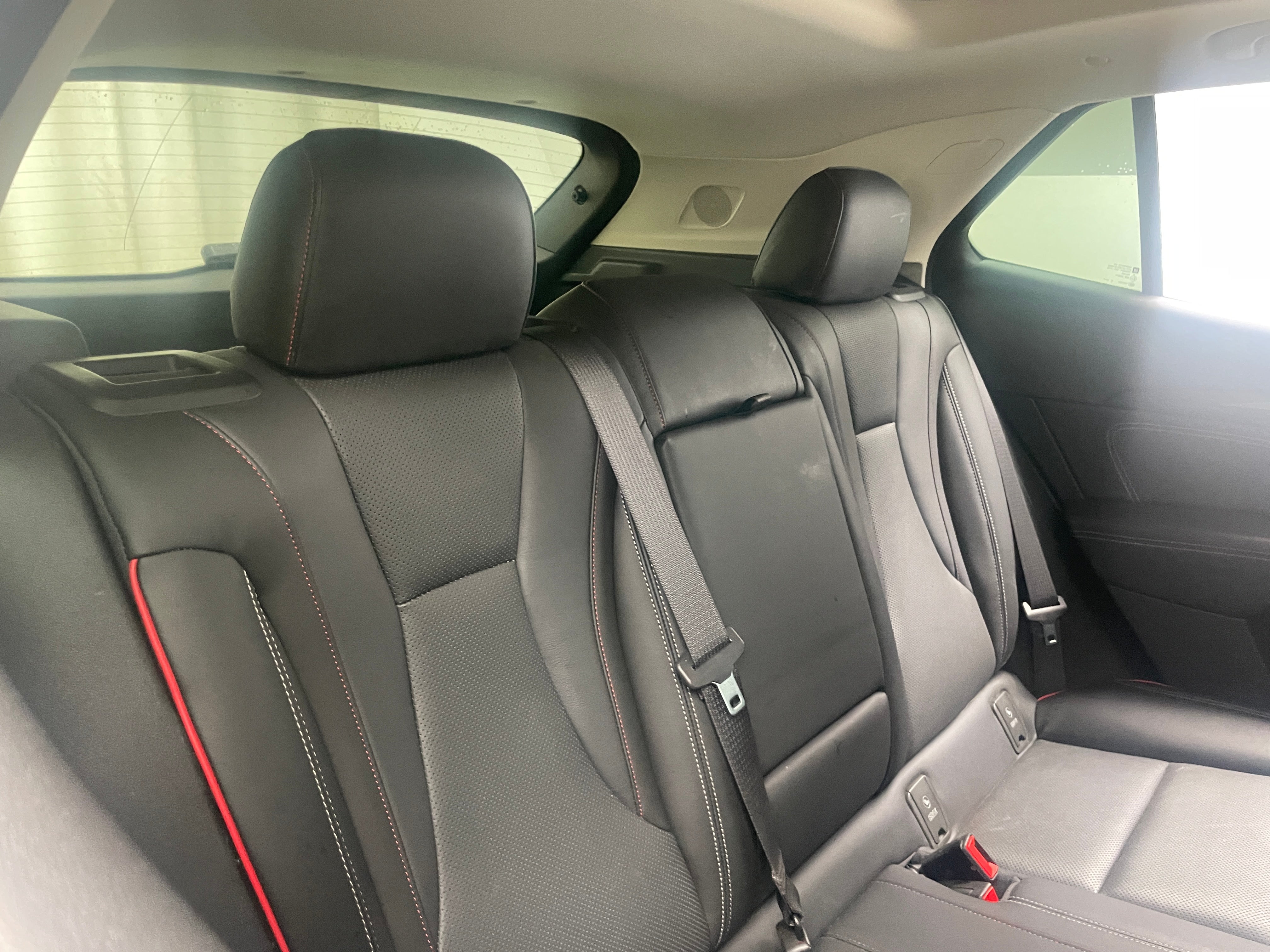 2022 Buick Envision Essence 5