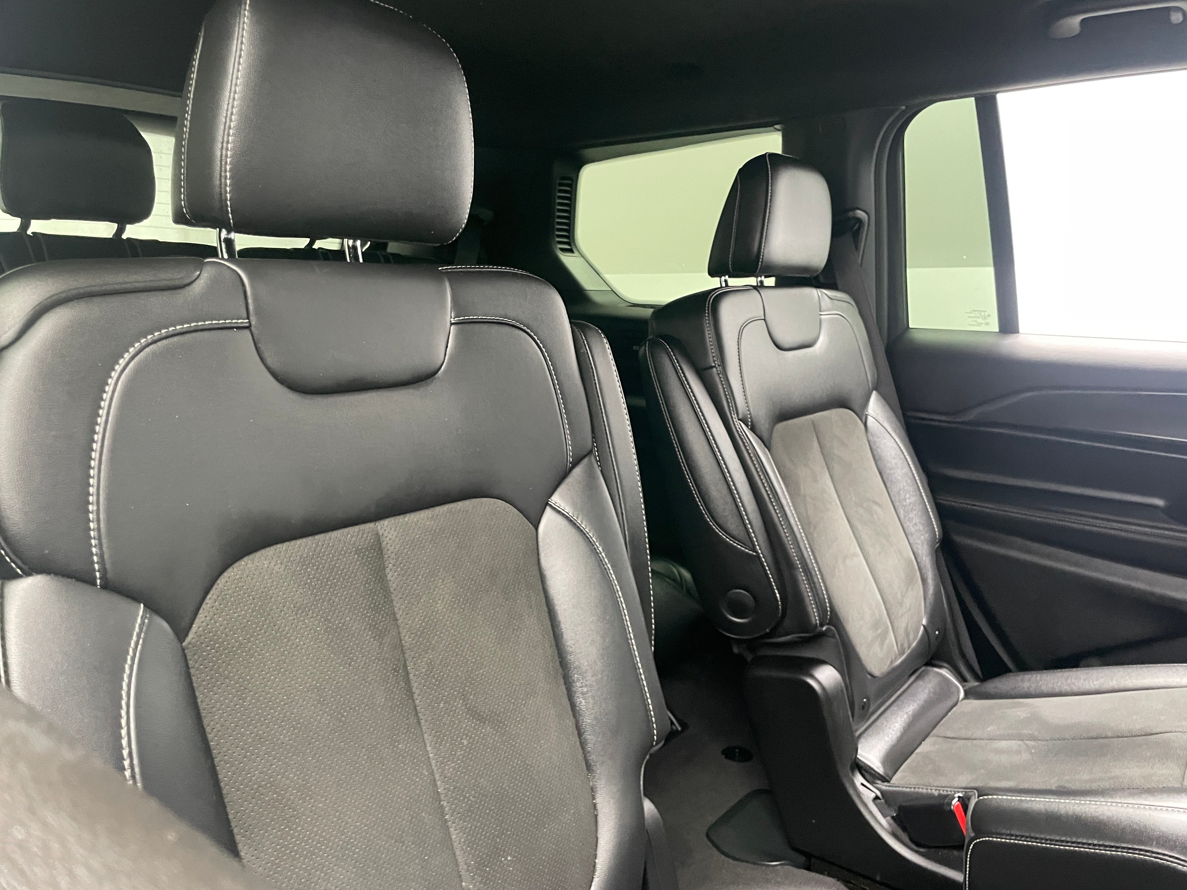 2022 Jeep Grand Cherokee L Altitude 6
