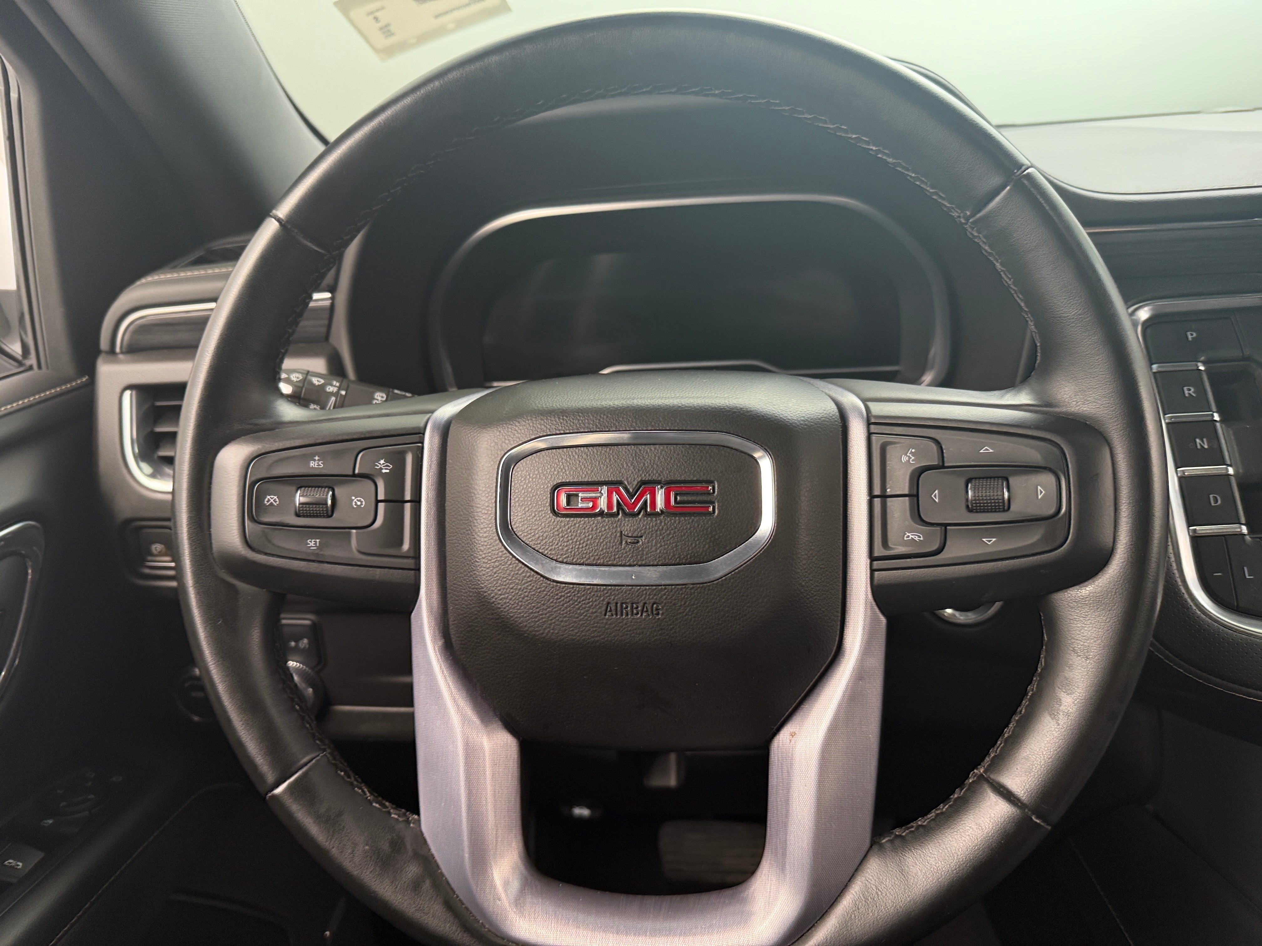 2023 GMC Yukon SLT 4