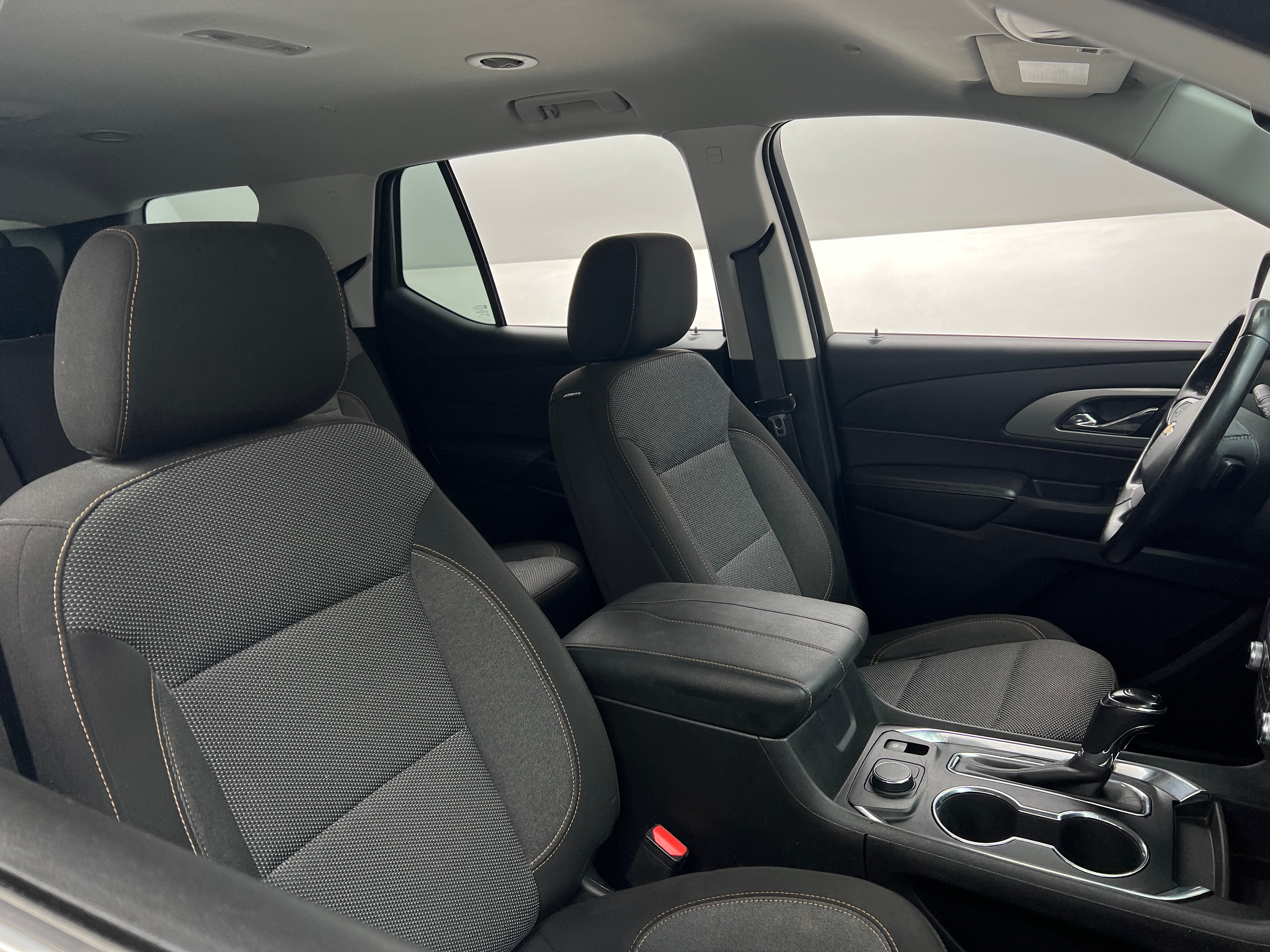 2018 Chevrolet Traverse LT 2