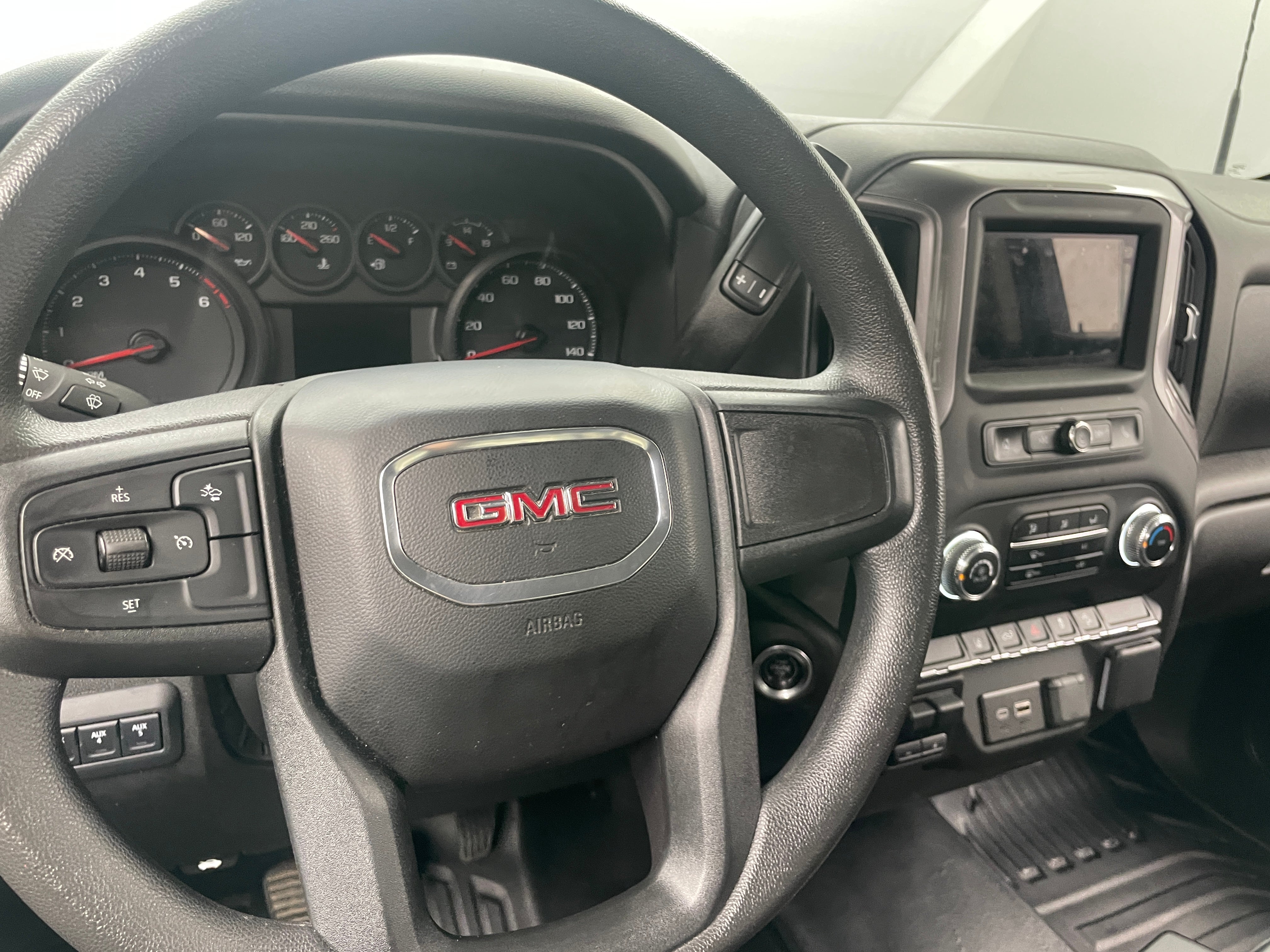 2024 GMC Sierra 2500 Pro 5