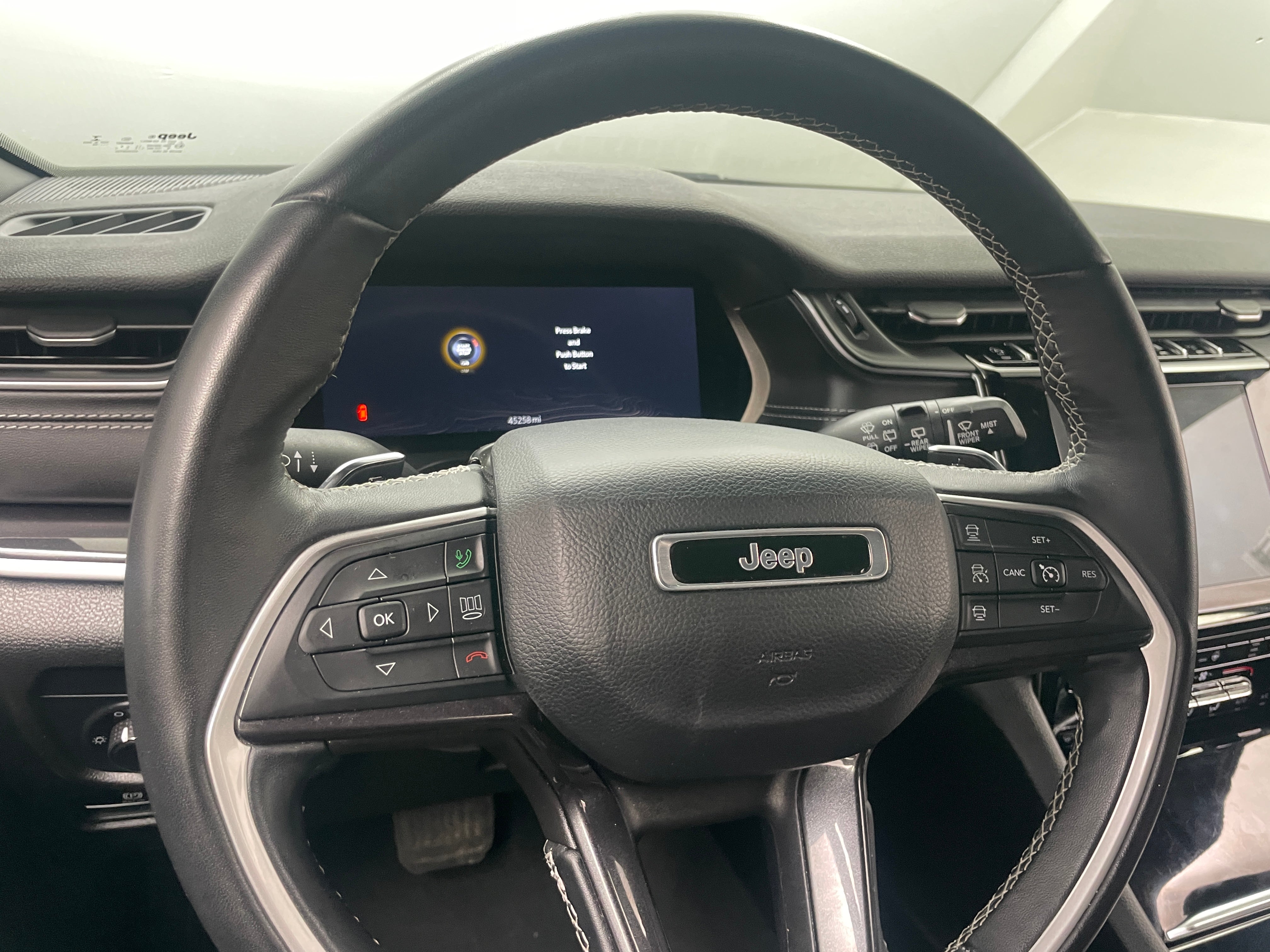 2022 Jeep Grand Cherokee L Altitude 4