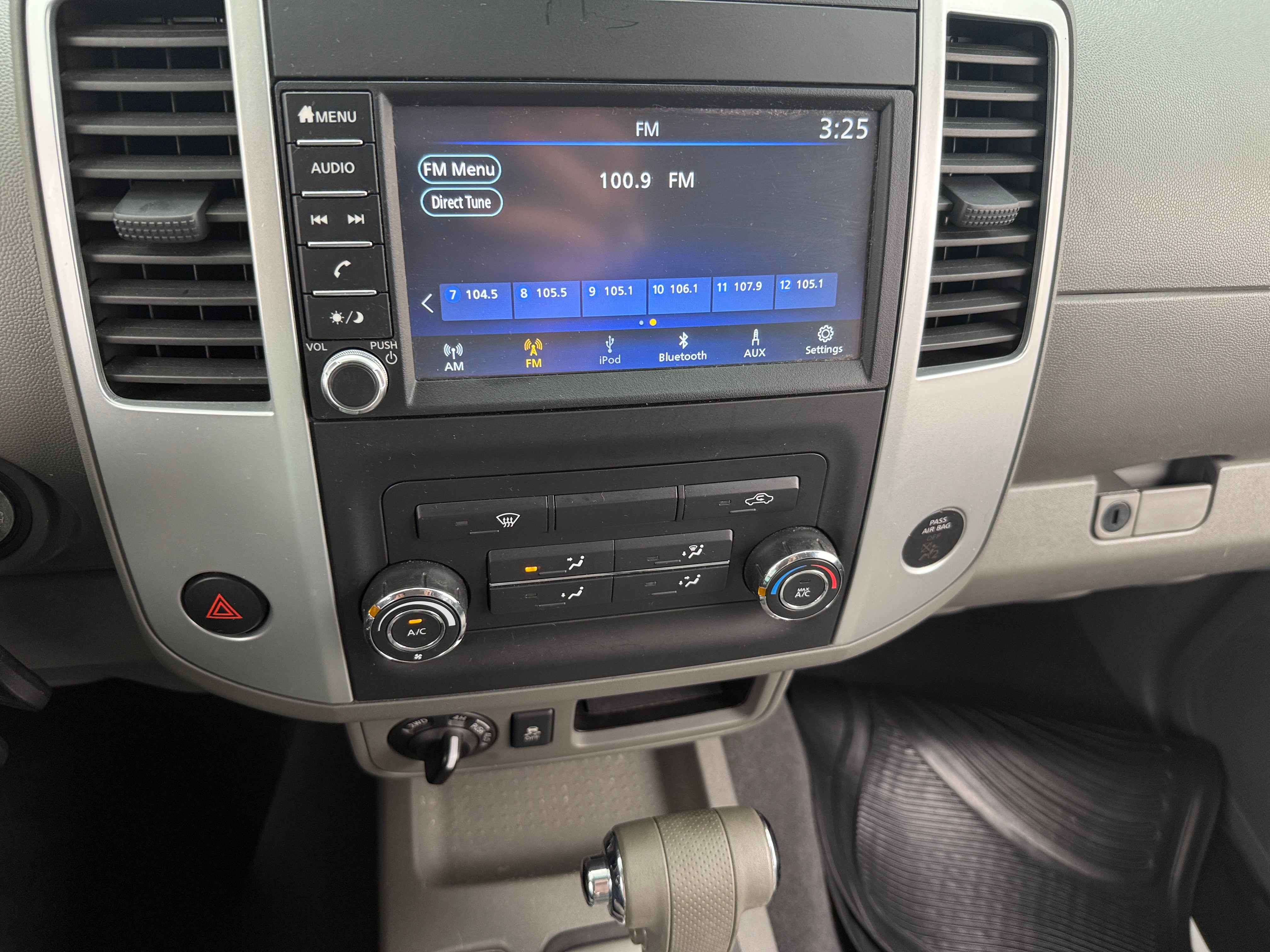 2019 Nissan Frontier SV 4