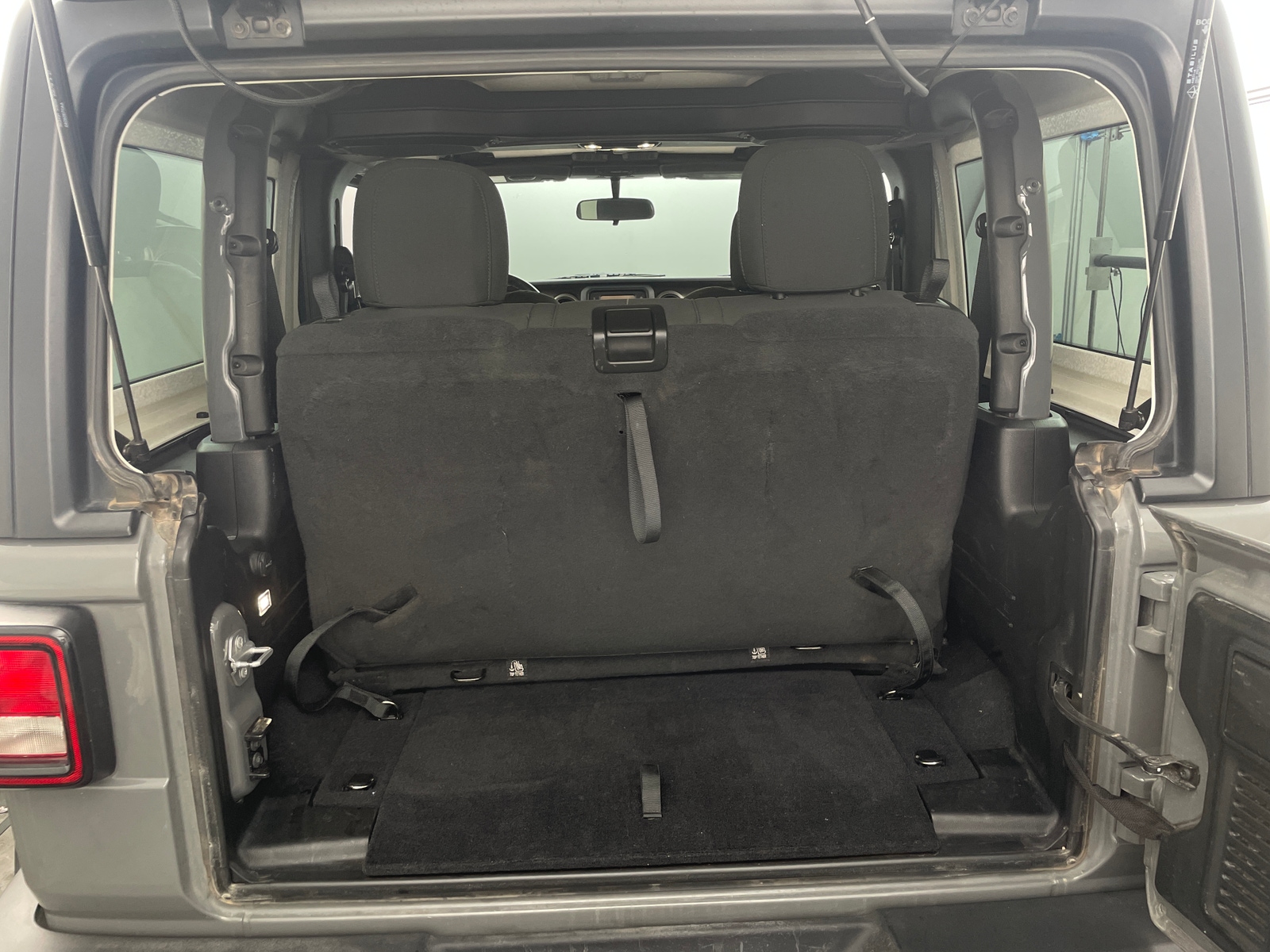 Thumbnail: 2020 Jeep Wrangler - 7