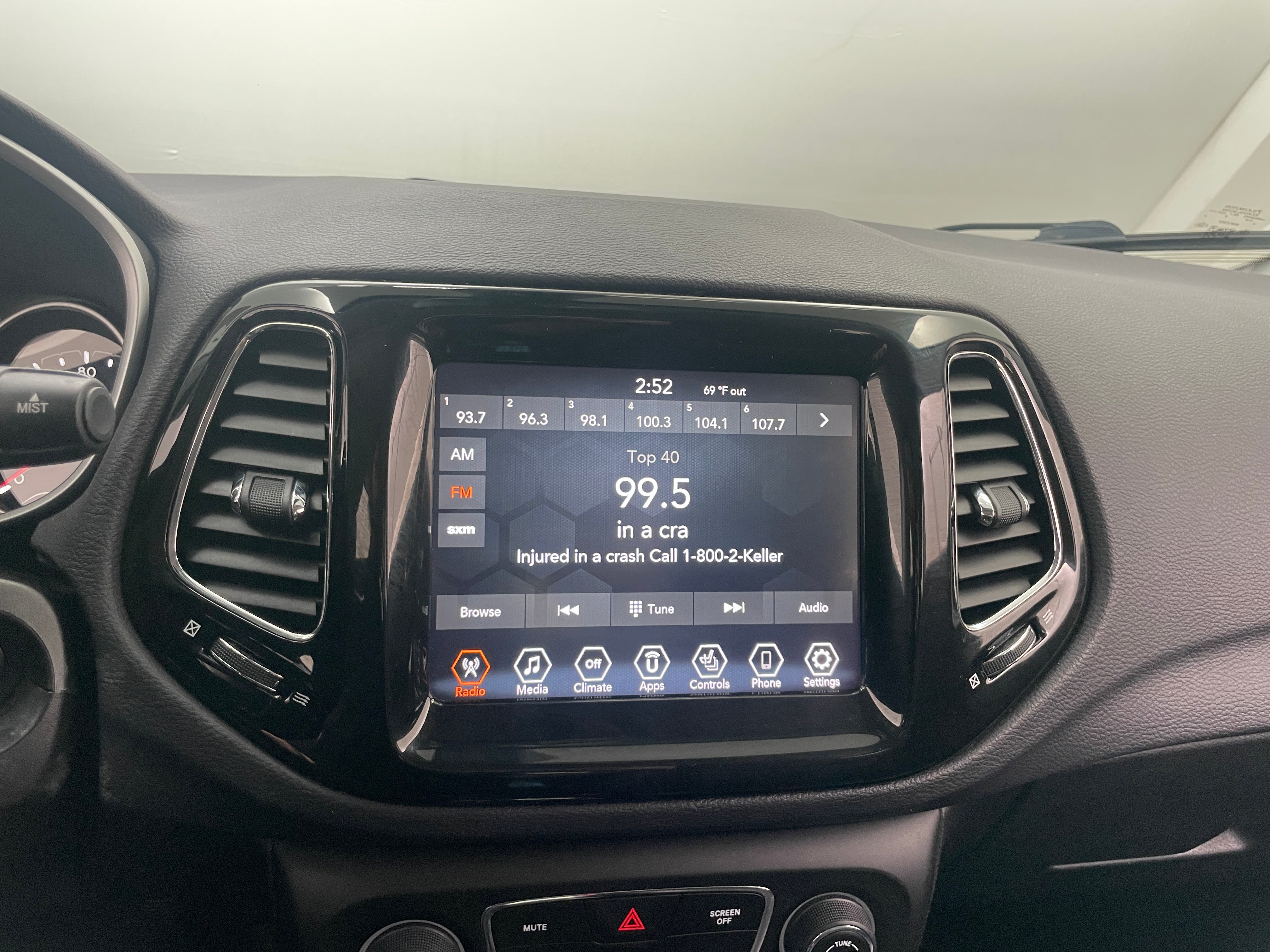 2018 Jeep Compass Limited 3